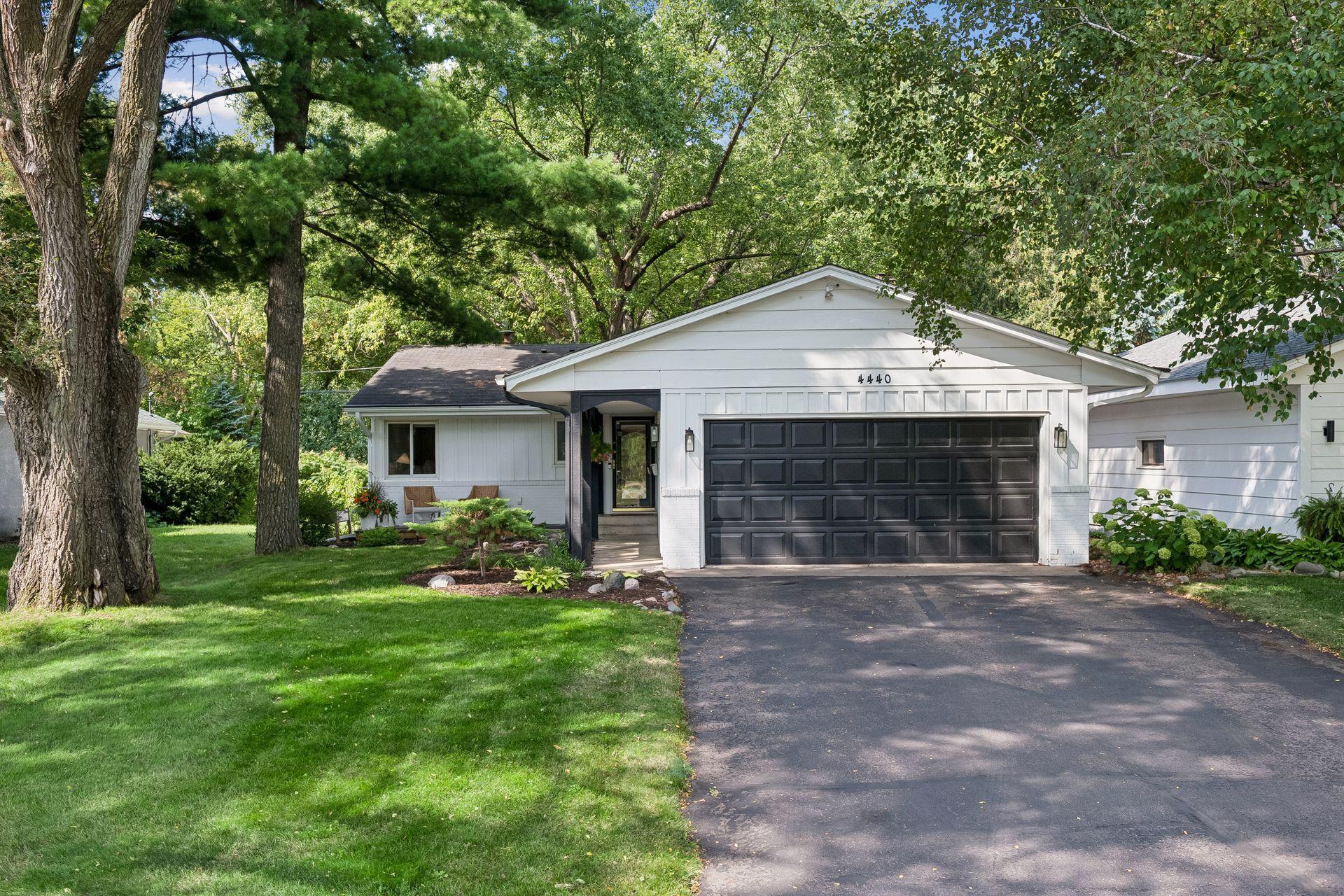 View of Residential at 4440 Vandervork Avenue, Edina MN 55436, Edina (9 of 53) - Mike Wilen | Minnesota Team Real Estate