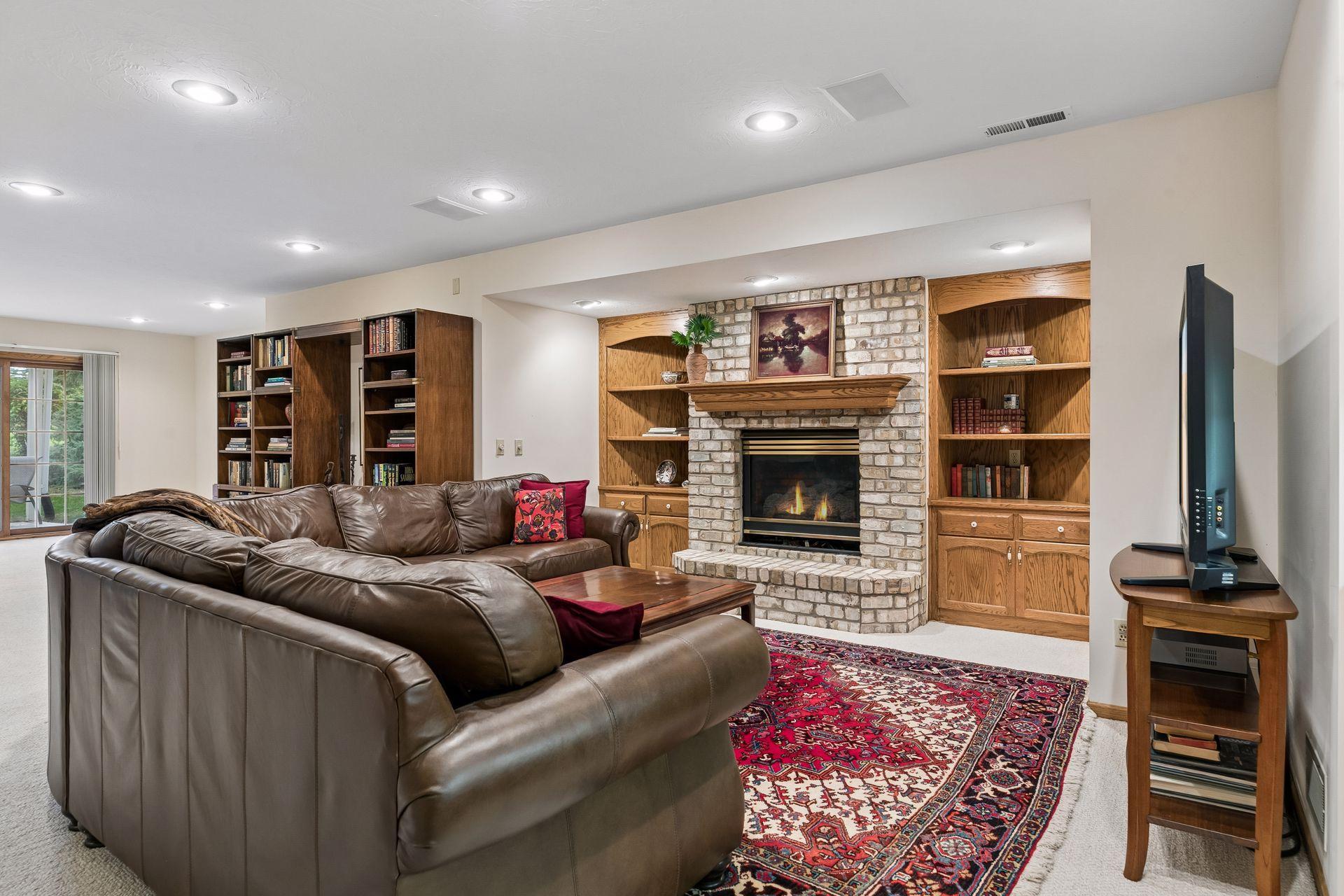 View of Residential at 1724 Donegal Drive, Woodbury MN 55125, Woodbury (34 of 46) - Mike Wilen | Minnesota Team Real Estate