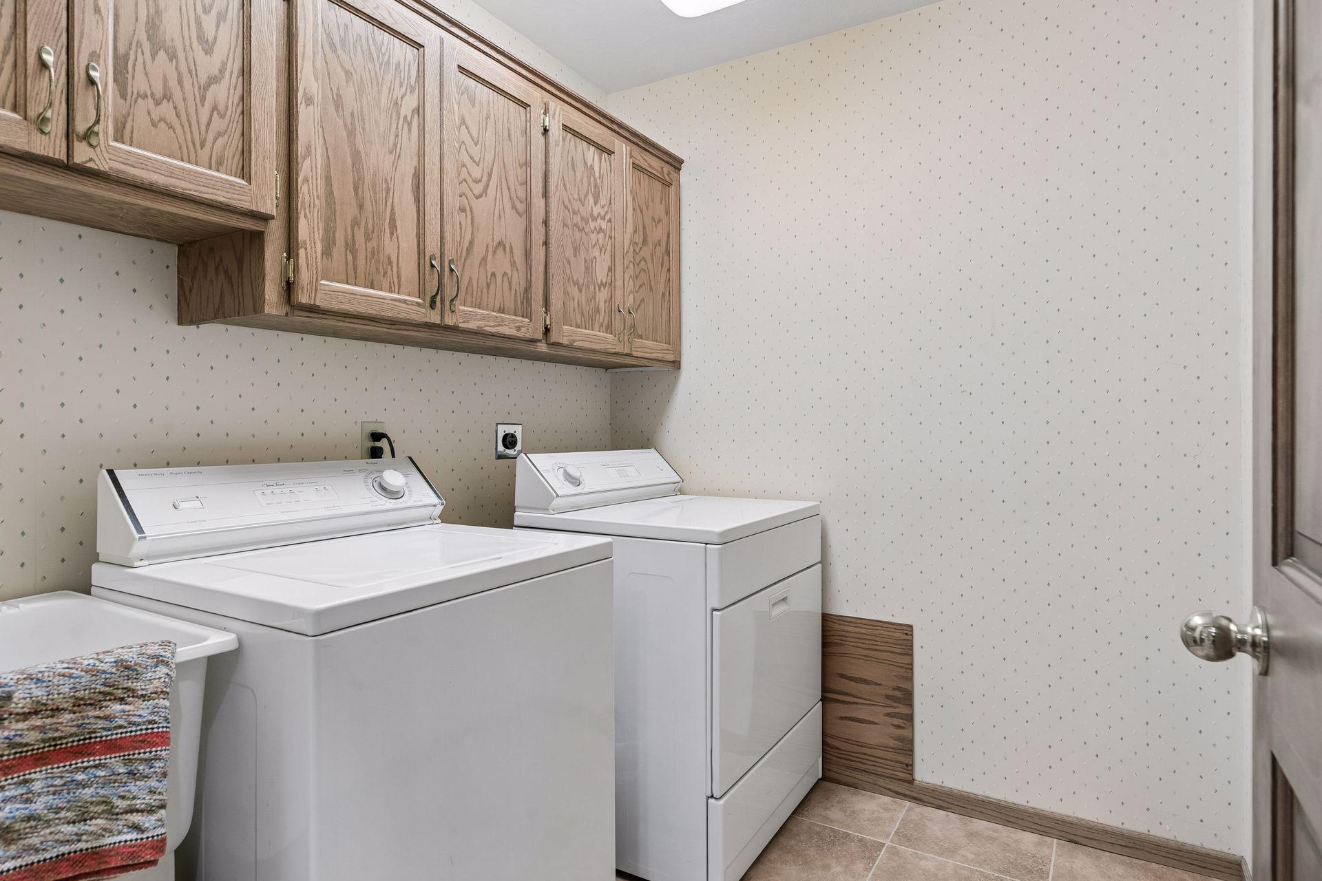 View of Residential at 1724 Donegal Drive, Woodbury MN 55125, Woodbury (32 of 46) - Mike Wilen | Minnesota Team Real Estate