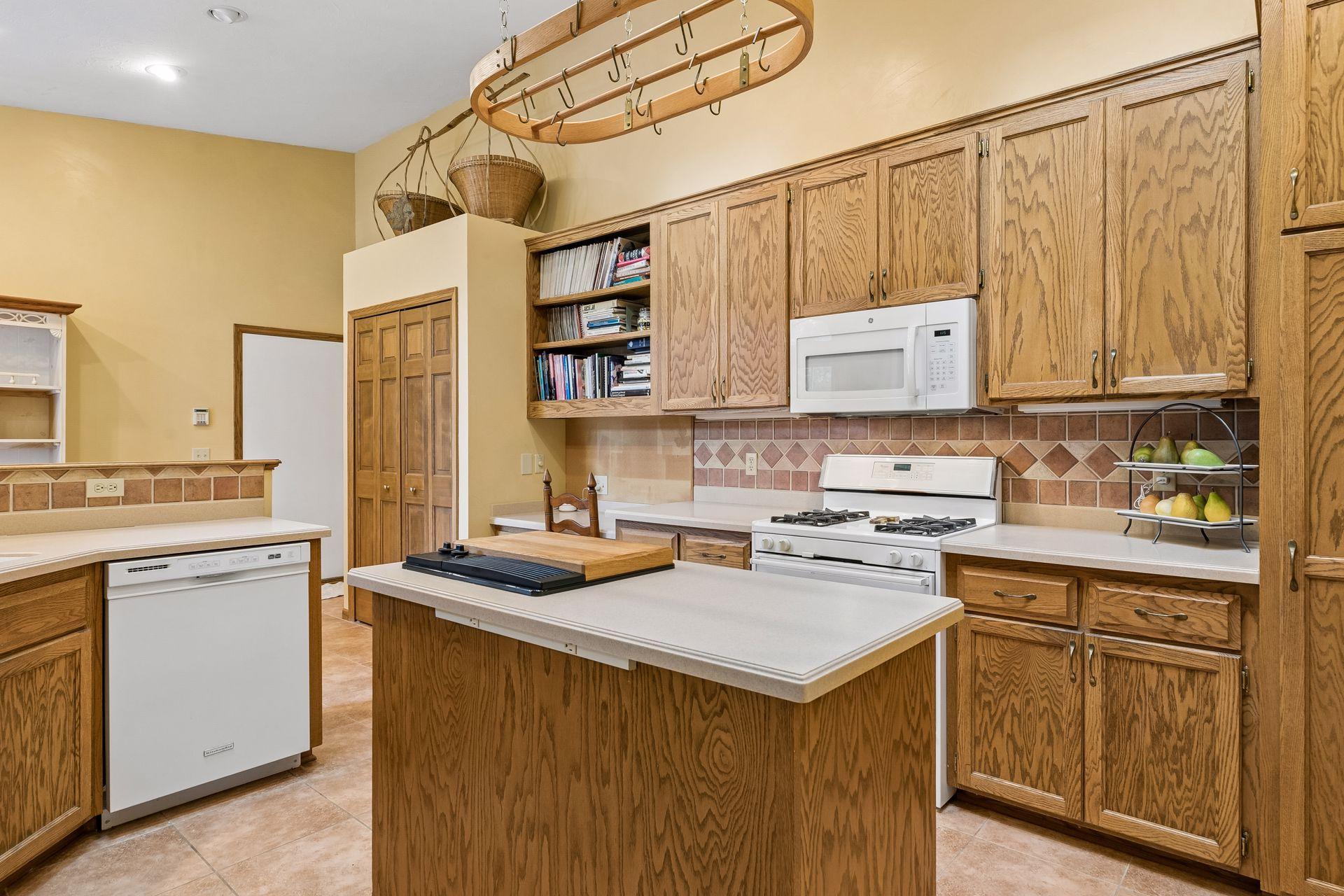 View of Residential at 1724 Donegal Drive, Woodbury MN 55125, Woodbury (22 of 46) - Mike Wilen | Minnesota Team Real Estate