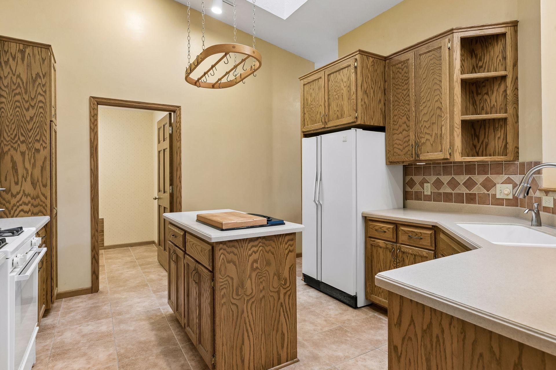 View of Residential at 1724 Donegal Drive, Woodbury MN 55125, Woodbury (21 of 46) - Mike Wilen | Minnesota Team Real Estate