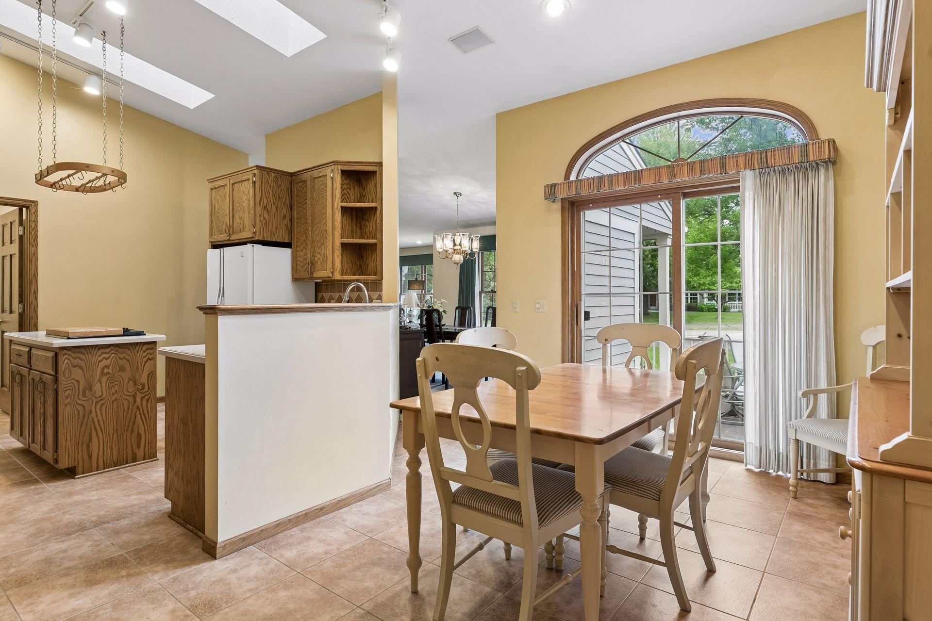 View of Residential at 1724 Donegal Drive, Woodbury MN 55125, Woodbury (20 of 46) - Mike Wilen | Minnesota Team Real Estate