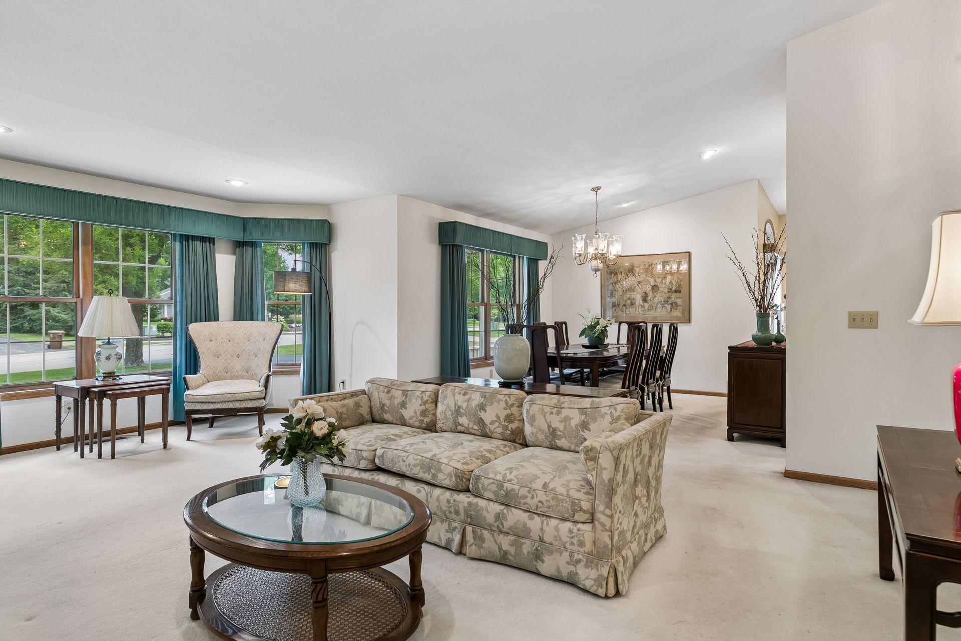 View of Residential at 1724 Donegal Drive, Woodbury MN 55125, Woodbury (14 of 46) - Mike Wilen | Minnesota Team Real Estate
