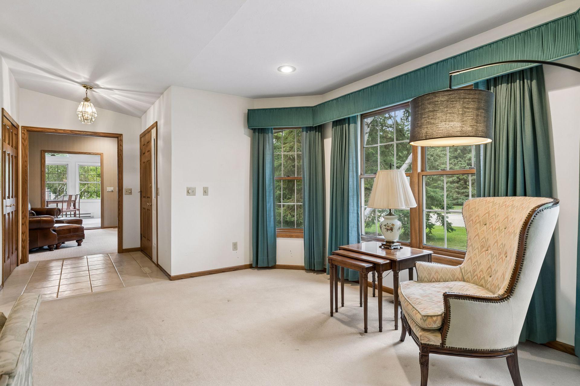 View of Residential at 1724 Donegal Drive, Woodbury MN 55125, Woodbury (9 of 46) - Mike Wilen | Minnesota Team Real Estate