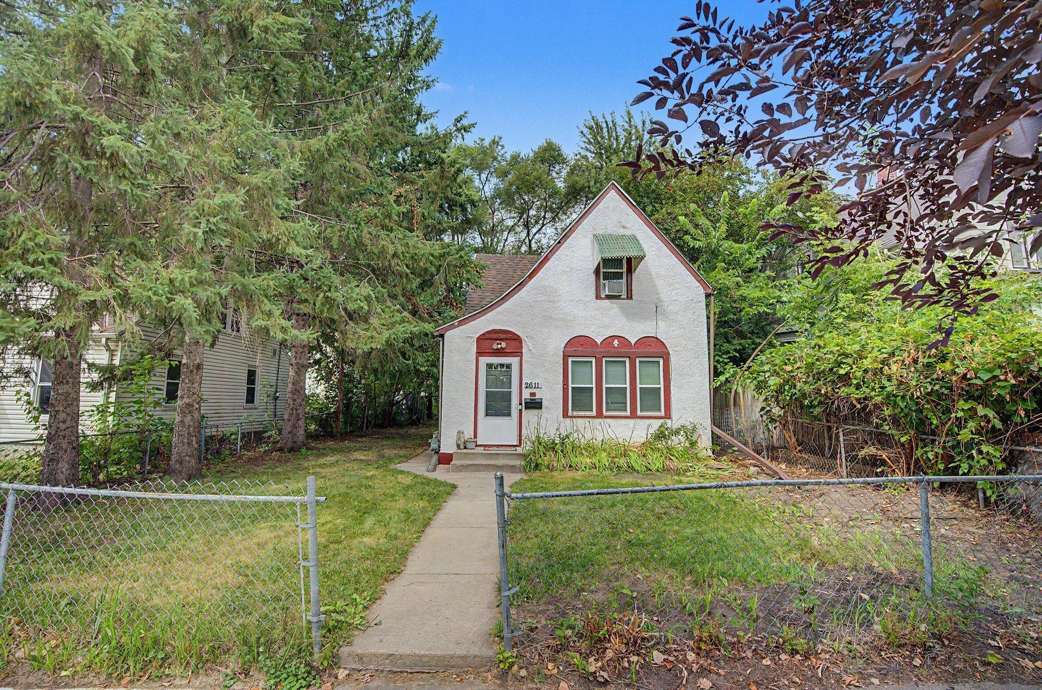 View of Residential at 2611 Girard Avenue, Minneapolis MN 55411, Minneapolis (26 of 29) - Mike Wilen | Minnesota Team Real Estate