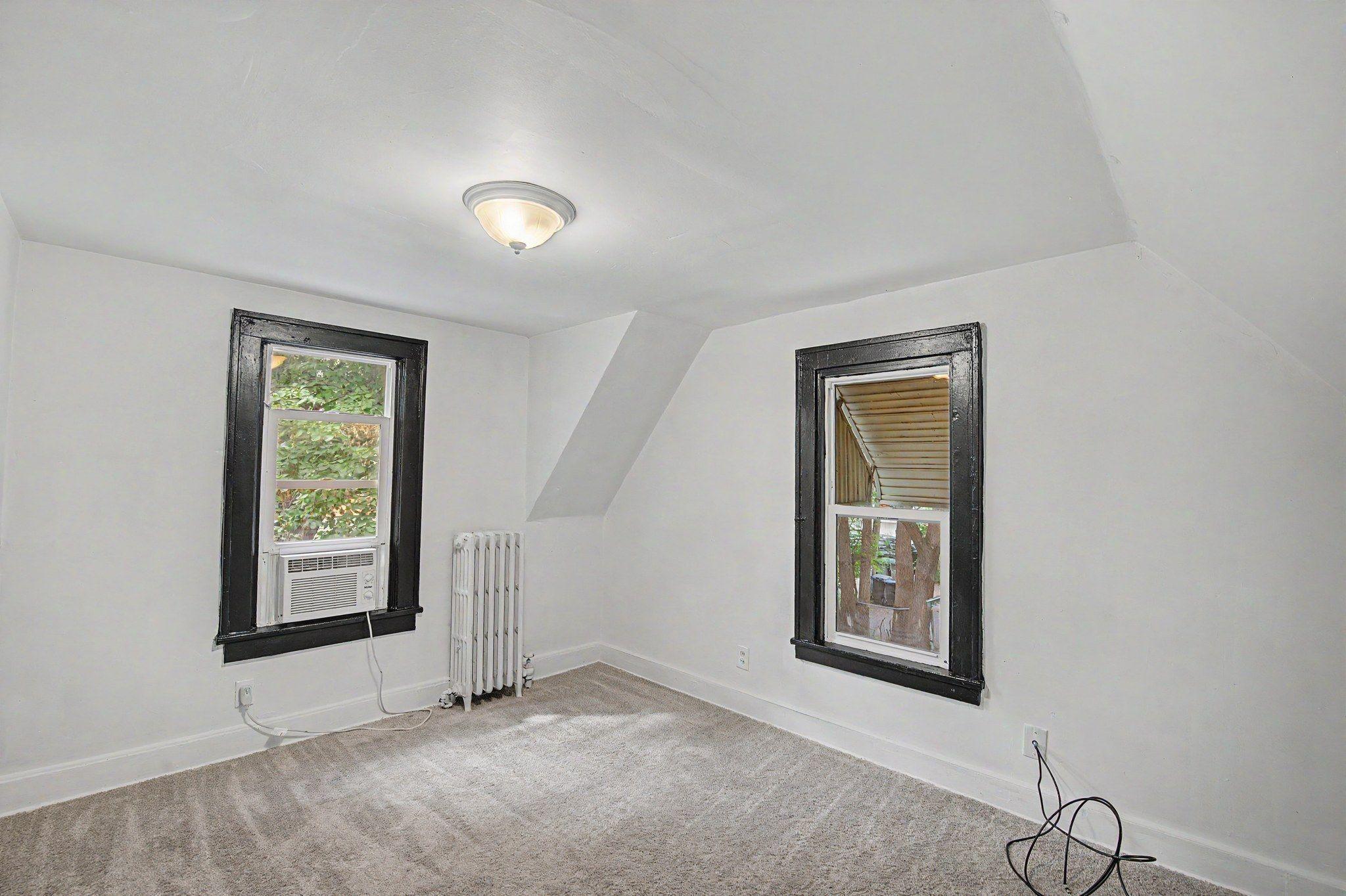 View of Residential at 2611 Girard Avenue, Minneapolis MN 55411, Minneapolis (21 of 29) - Mike Wilen | Minnesota Team Real Estate