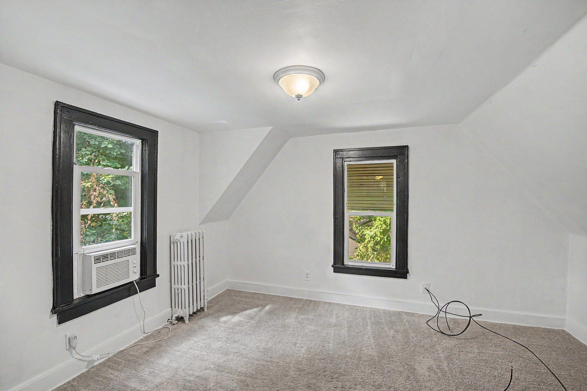 View of Residential at 2611 Girard Avenue, Minneapolis MN 55411, Minneapolis (19 of 29) - Mike Wilen | Minnesota Team Real Estate