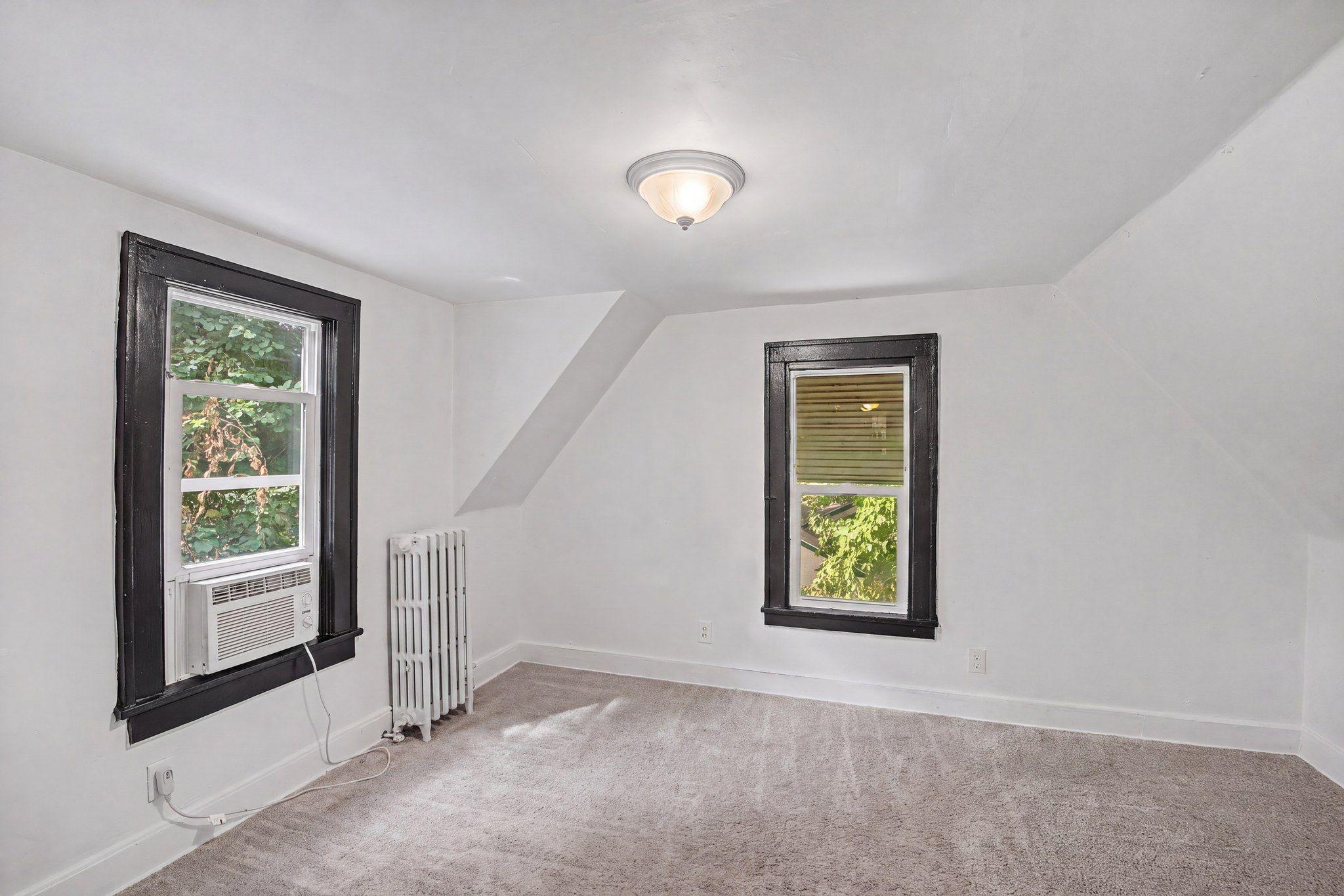 View of Residential at 2611 Girard Avenue, Minneapolis MN 55411, Minneapolis (18 of 29) - Mike Wilen | Minnesota Team Real Estate