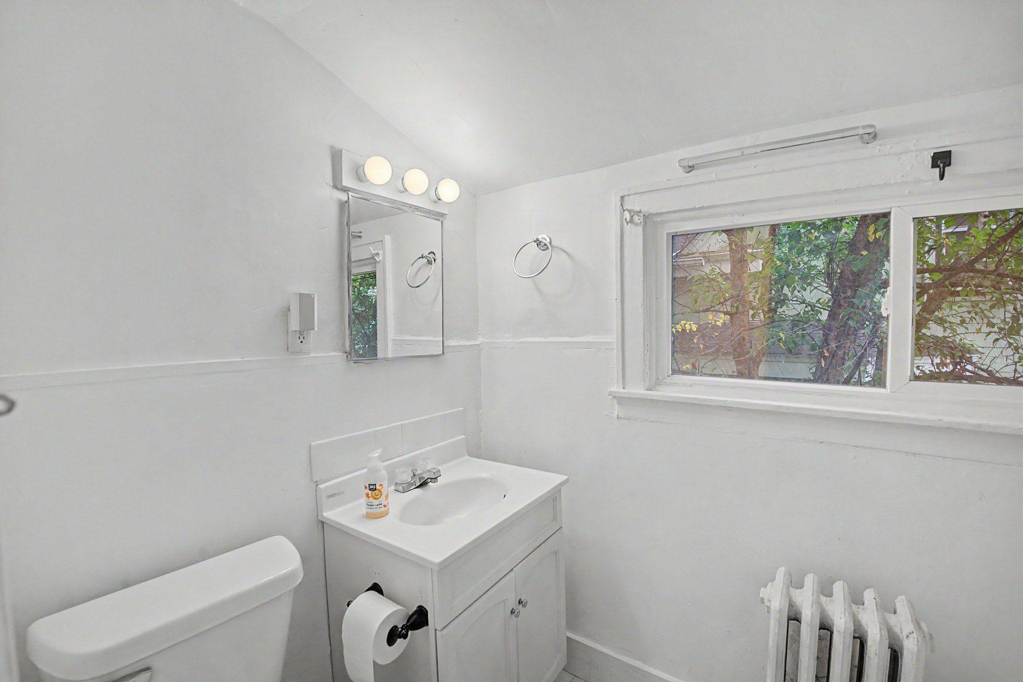 View of Residential at 2611 Girard Avenue, Minneapolis MN 55411, Minneapolis (17 of 29) - Mike Wilen | Minnesota Team Real Estate