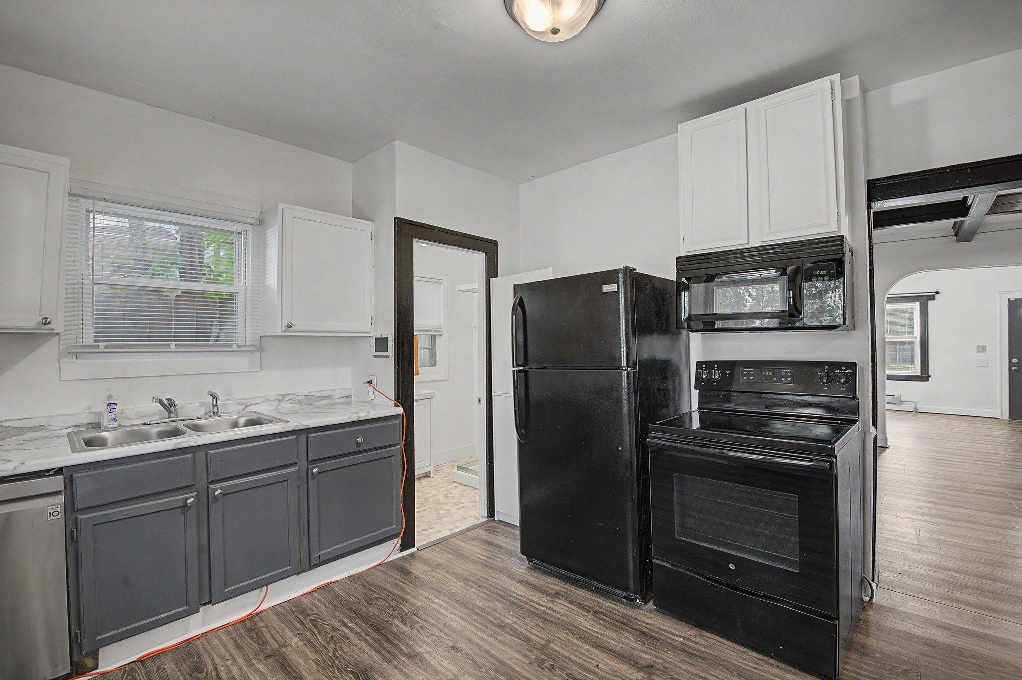 View of Residential at 2611 Girard Avenue, Minneapolis MN 55411, Minneapolis (10 of 29) - Mike Wilen | Minnesota Team Real Estate