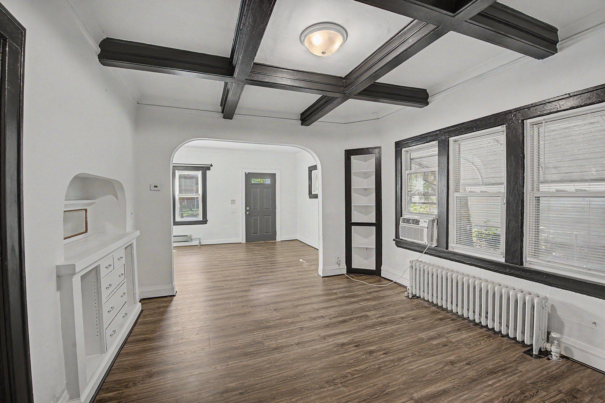 View of Residential at 2611 Girard Avenue, Minneapolis MN 55411, Minneapolis (8 of 29) - Mike Wilen | Minnesota Team Real Estate