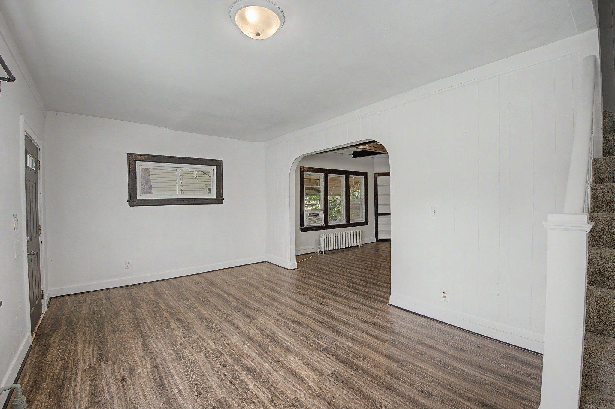View of Residential at 2611 Girard Avenue, Minneapolis MN 55411, Minneapolis (5 of 29) - Mike Wilen | Minnesota Team Real Estate