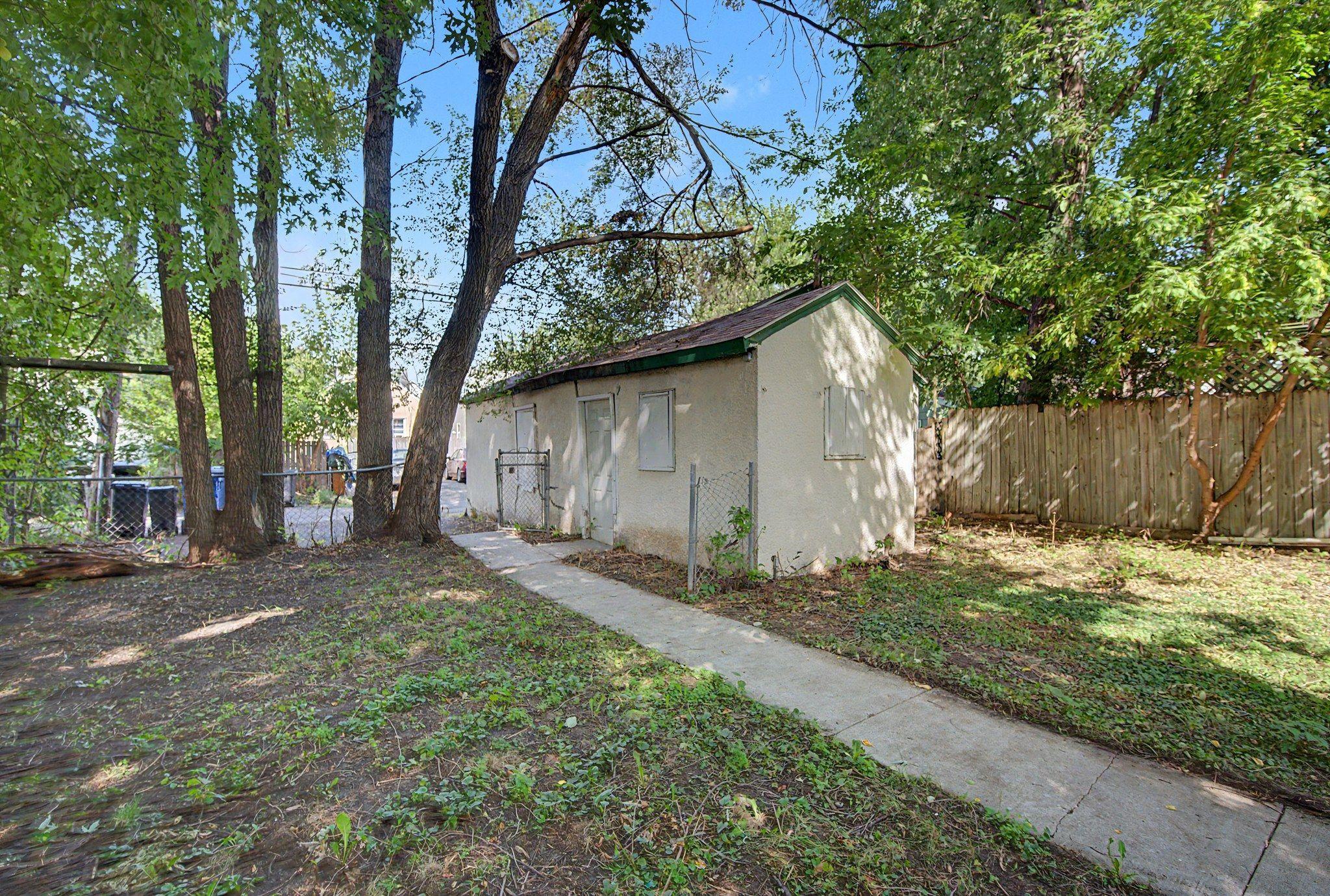 View of Residential at 2611 Girard Avenue, Minneapolis MN 55411, Minneapolis (23 of 29) - Mike Wilen | Minnesota Team Real Estate