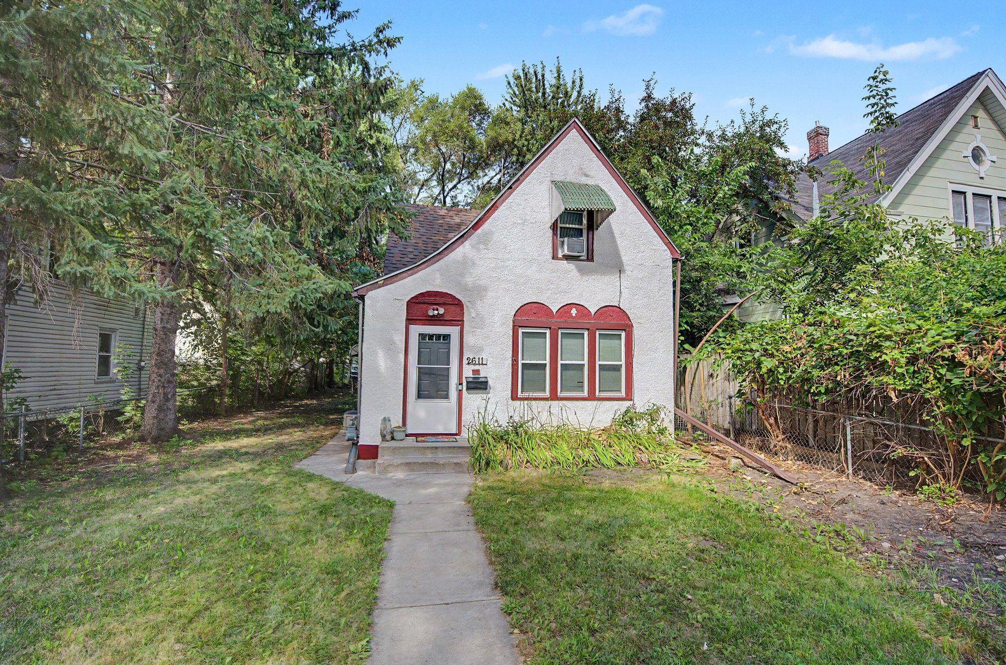 View of Residential at 2611 Girard Avenue, Minneapolis MN 55411, Minneapolis (2 of 29) - Mike Wilen | Minnesota Team Real Estate