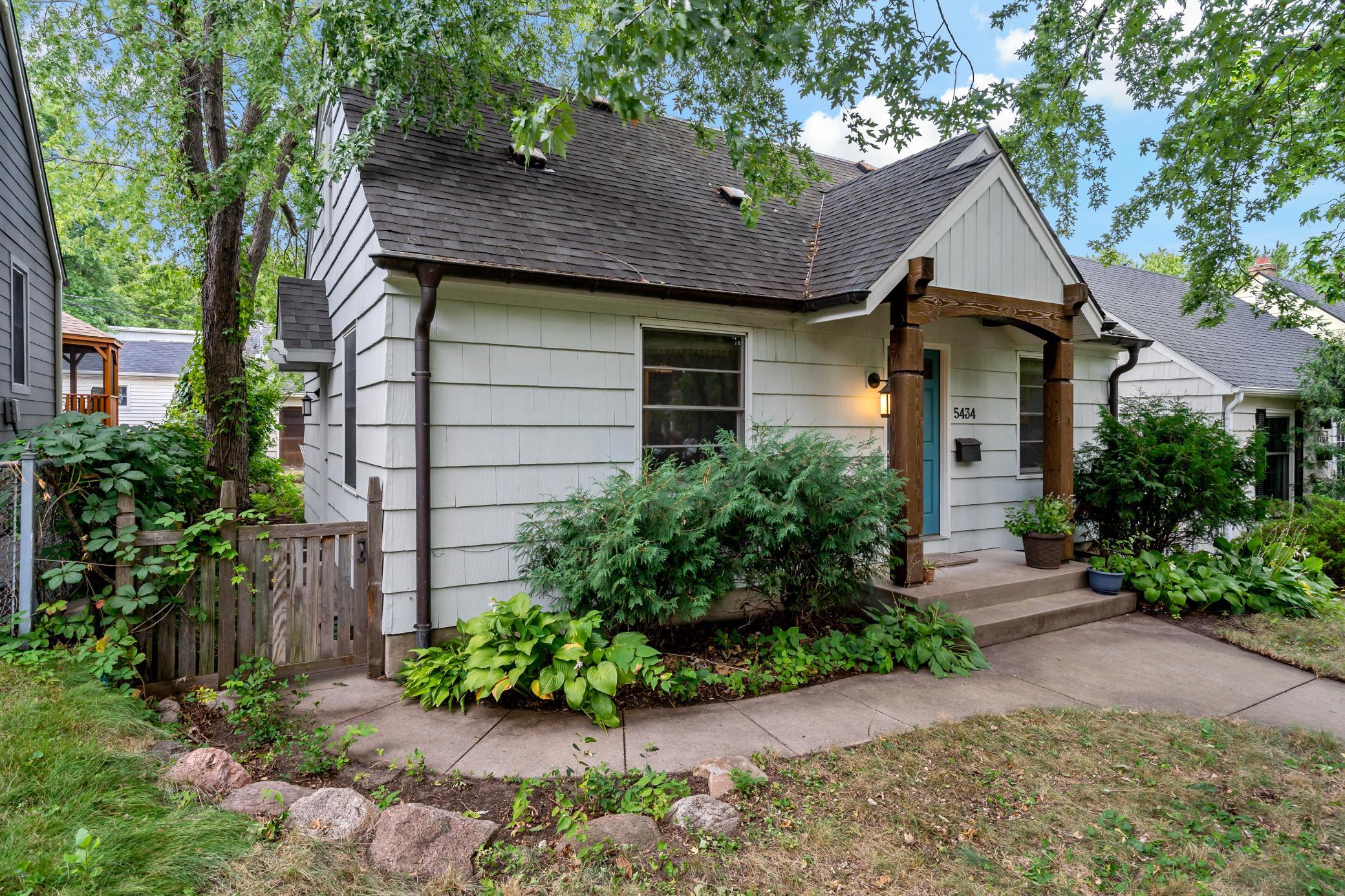 View of Residential at 5434 Vincent Avenue, Minneapolis MN 55410, Minneapolis (2 of 28) - Mike Wilen | Minnesota Team Real Estate