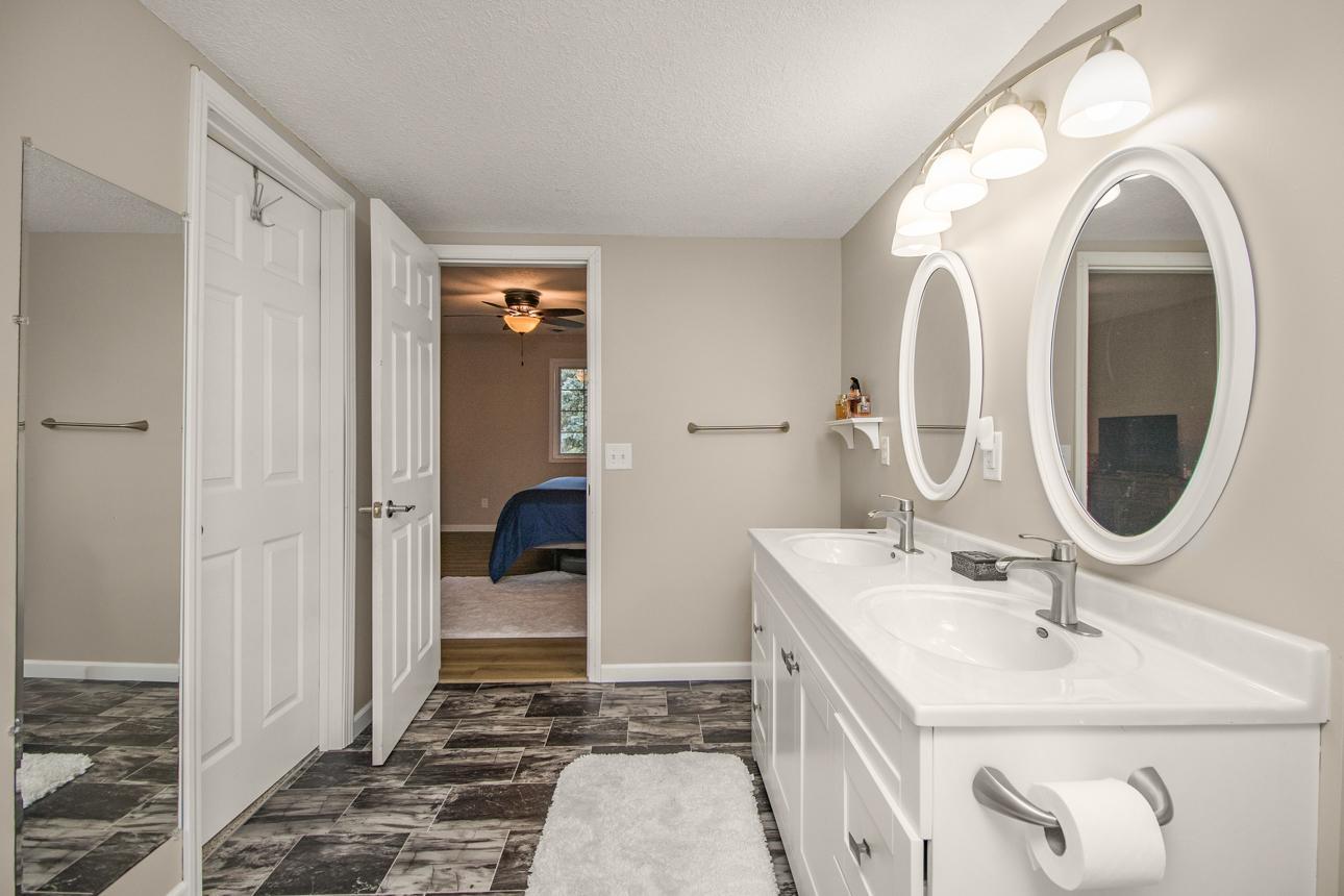 View of Residential at 1105 Iris Drive, White Bear Lake MN 55127, White Bear Lake (25 of 31) - Mike Wilen | Minnesota Team Real Estate