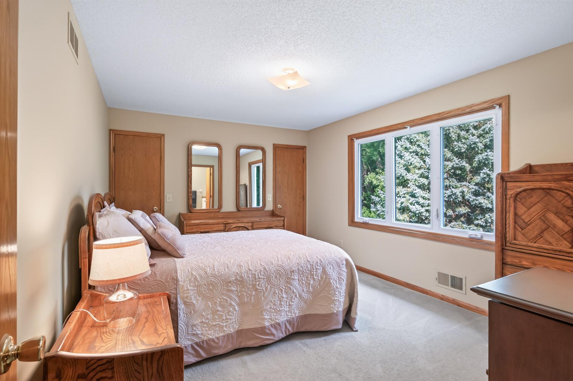 View of Residential at 13640 Gardenia Path, Apple Valley MN 55124, Apple Valley (18 of 32) - Mike Wilen | Minnesota Team Real Estate