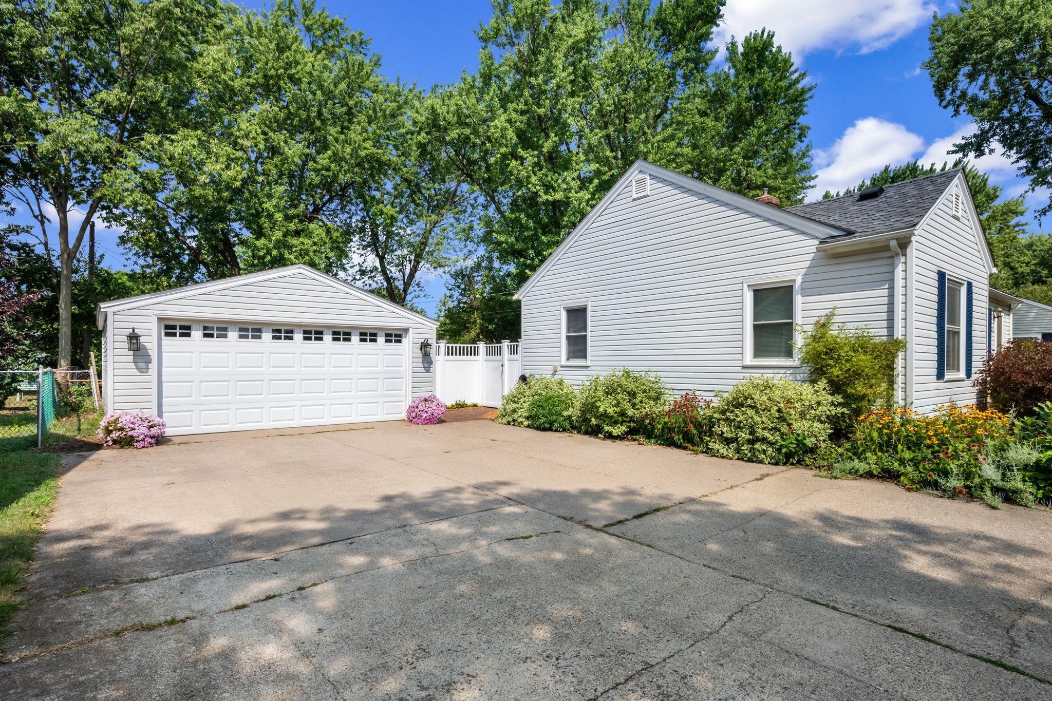 View of Residential at 1828 Dakota Avenue, Saint Louis Park MN 55416, Saint Louis Park (26 of 29) - Mike Wilen | Minnesota Team Real Estate