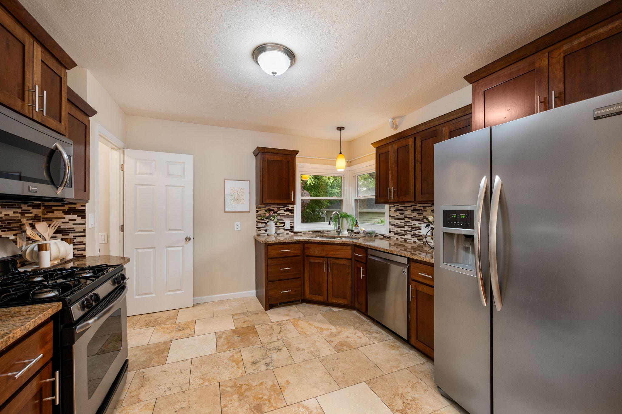 View of Residential at 1828 Dakota Avenue, Saint Louis Park MN 55416, Saint Louis Park (8 of 29) - Mike Wilen | Minnesota Team Real Estate