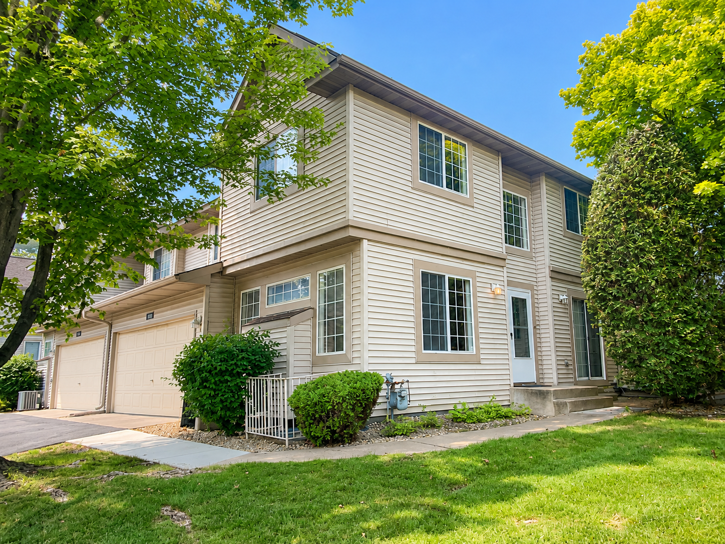 View of (TH) Quad/4 Corners at 1088 Lovell Avenue, Roseville - Mike Wilen | Minnesota Team Real Estate