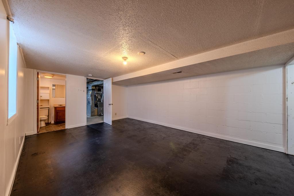 View of Residential Income at 4037 Fremont Avenue, Minneapolis MN 55412, Minneapolis (20 of 27) - Mike Wilen | Minnesota Team Real Estate