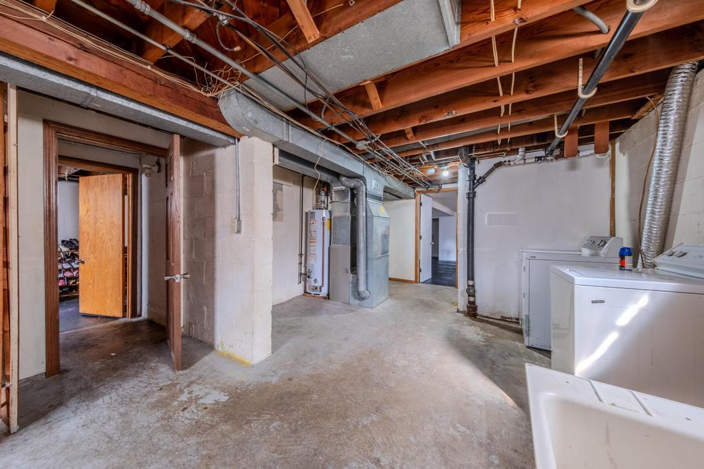View of Residential Income at 4037 Fremont Avenue, Minneapolis MN 55412, Minneapolis (18 of 27) - Mike Wilen | Minnesota Team Real Estate