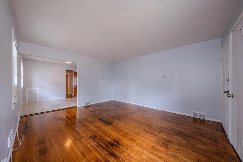 View of Residential Income at 4037 Fremont Avenue, Minneapolis MN 55412, Minneapolis (5 of 27) - Mike Wilen | Minnesota Team Real Estate