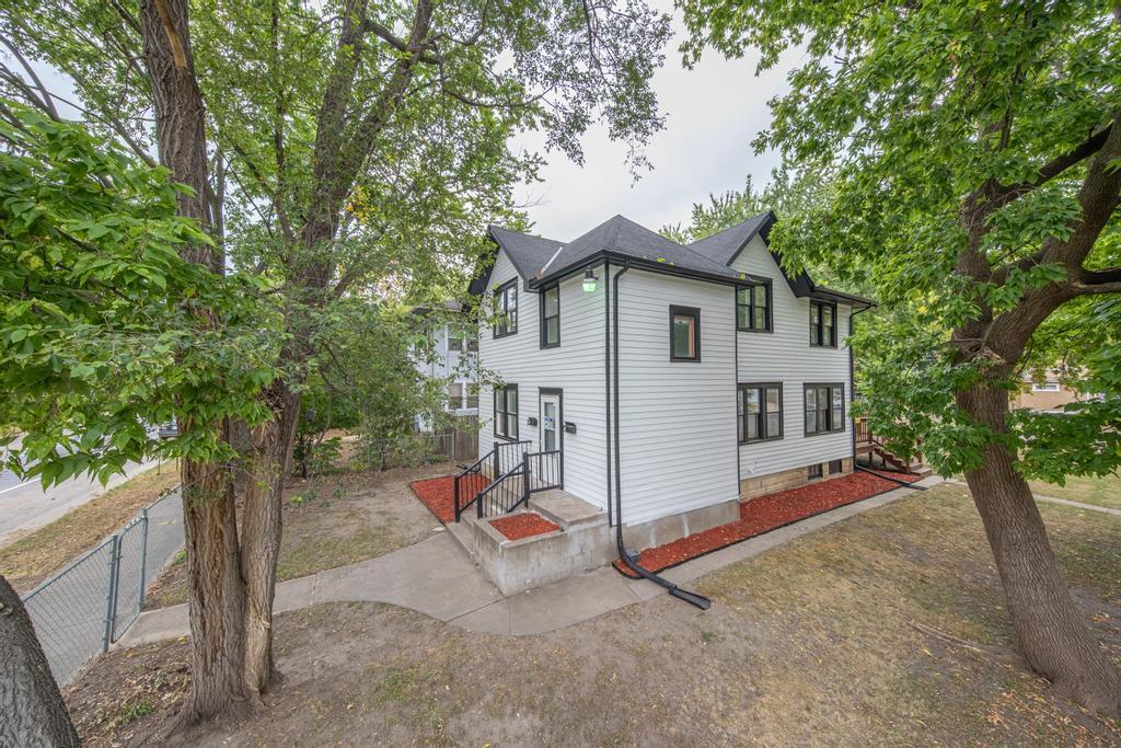View of Residential Income at 2400 Emerson Avenue, Minneapolis MN 55411, Minneapolis (3 of 45) - Mike Wilen | Minnesota Team Real Estate