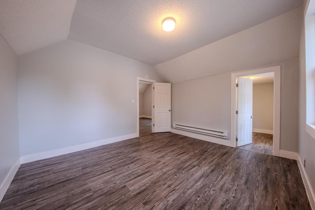 View of Residential Income at 2400 Emerson Avenue, Minneapolis MN 55411, Minneapolis (32 of 45) - Mike Wilen | Minnesota Team Real Estate