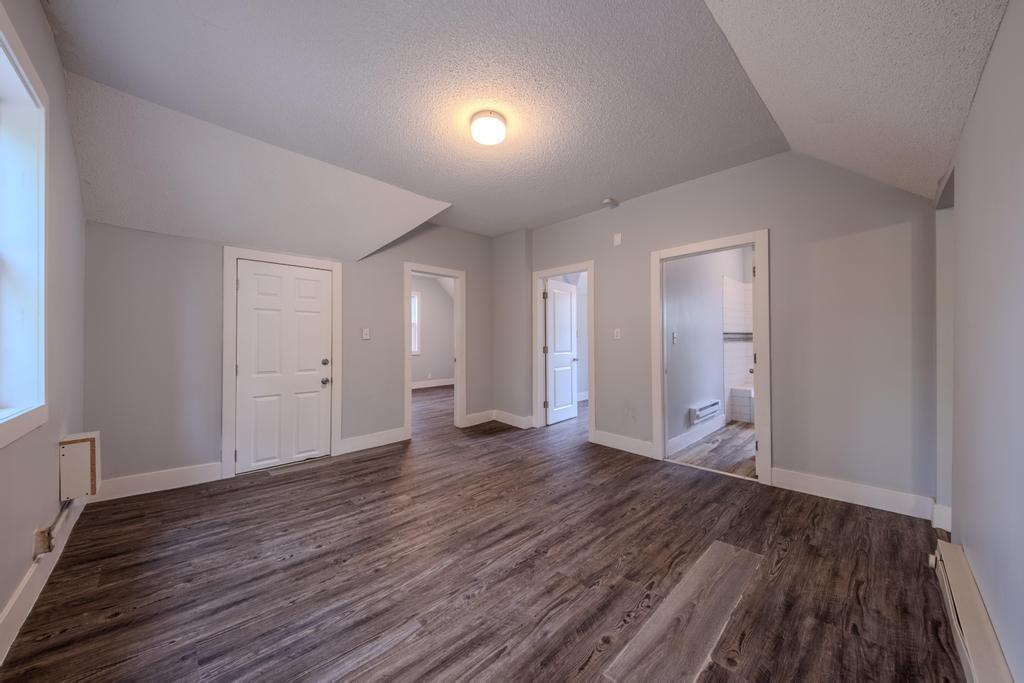 View of Residential Income at 2400 Emerson Avenue, Minneapolis MN 55411, Minneapolis (24 of 45) - Mike Wilen | Minnesota Team Real Estate