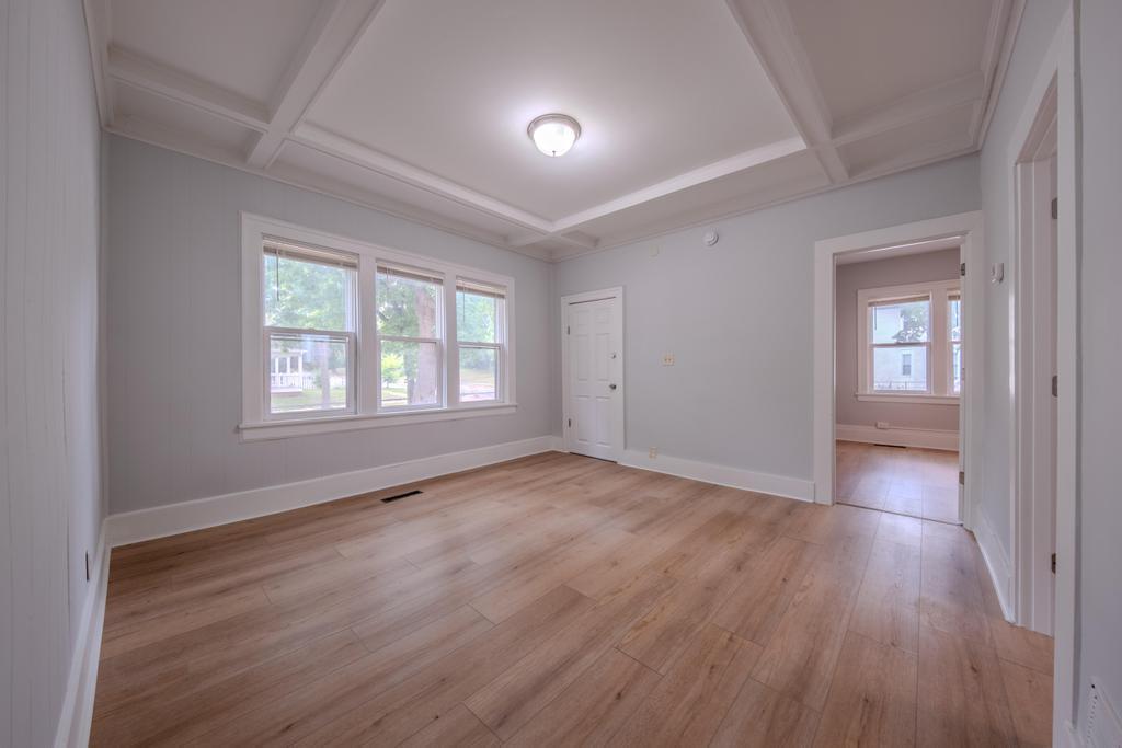 View of Residential Income at 2400 Emerson Avenue, Minneapolis MN 55411, Minneapolis (9 of 45) - Mike Wilen | Minnesota Team Real Estate