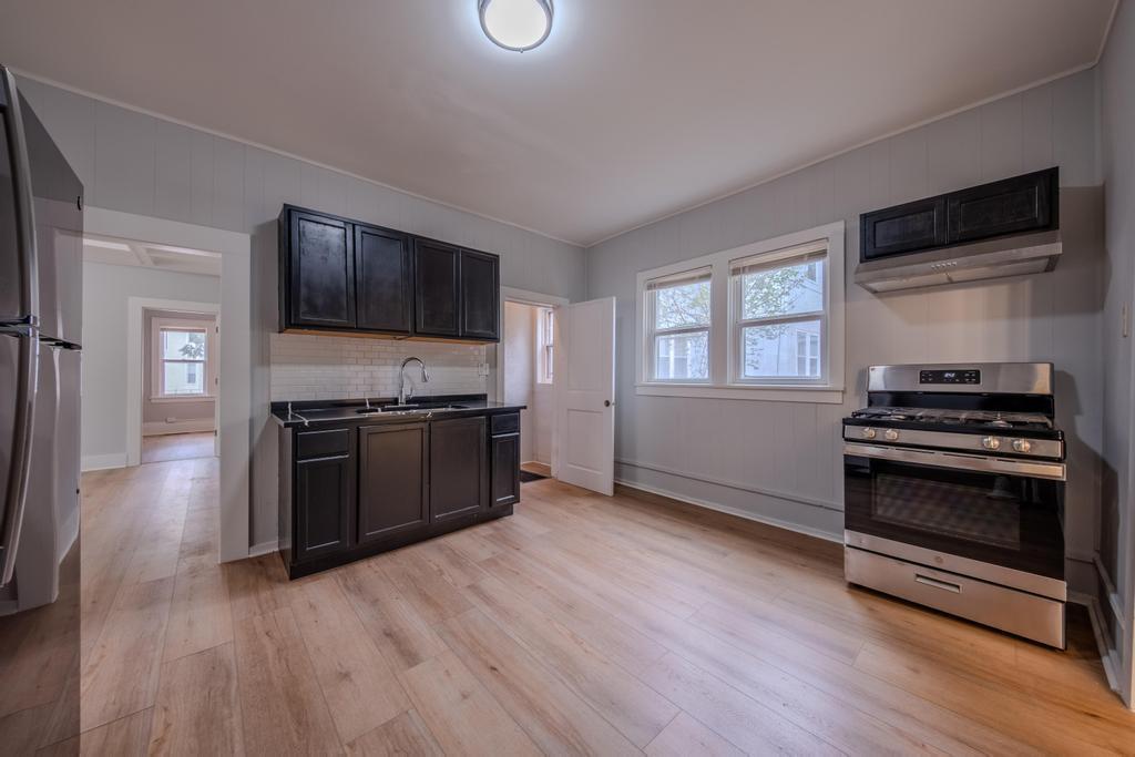 View of Residential Income at 2400 Emerson Avenue, Minneapolis MN 55411, Minneapolis (5 of 45) - Mike Wilen | Minnesota Team Real Estate