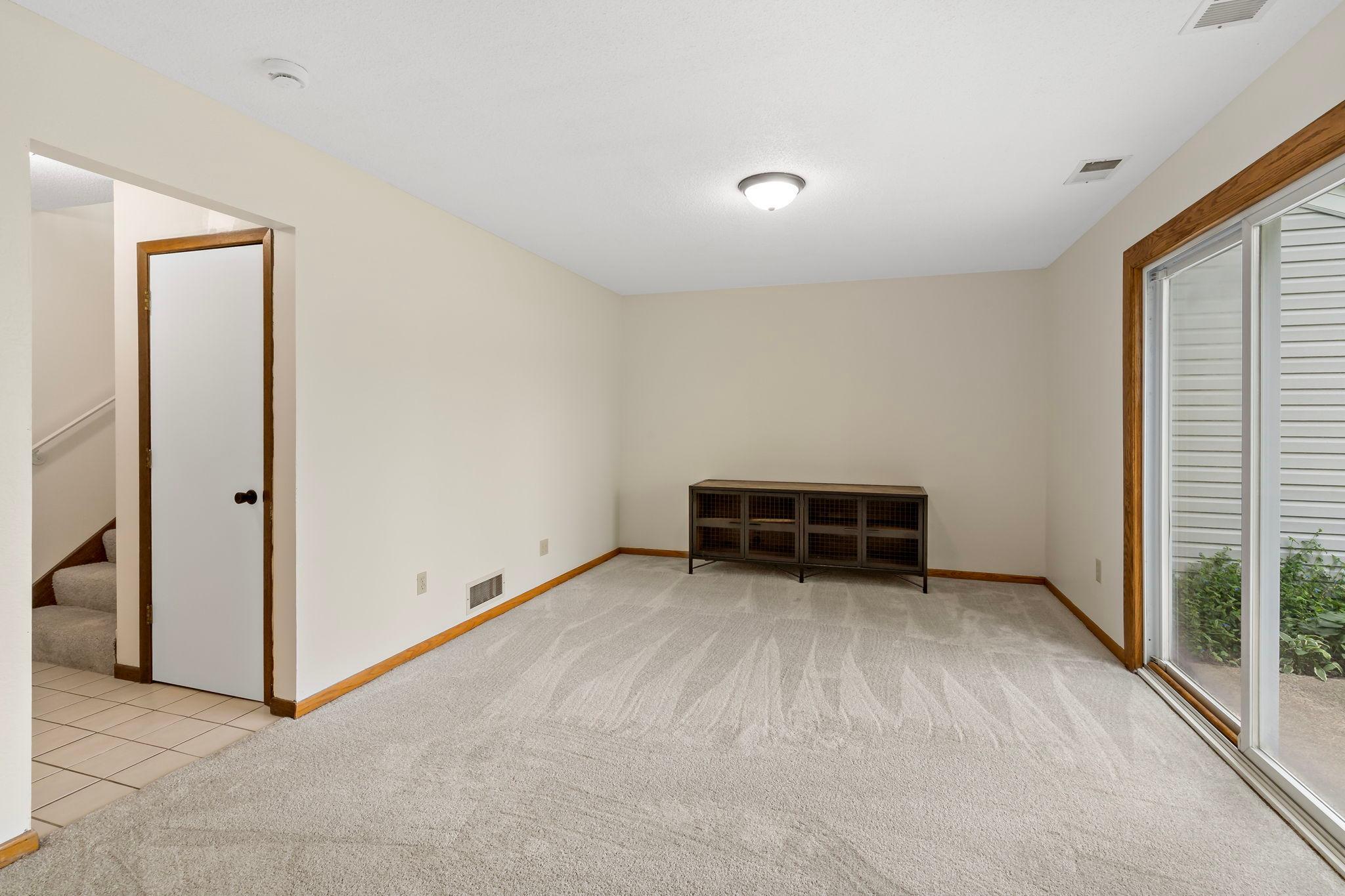 View of Residential at 582 Clover Leaf Parkway, Blaine MN 55434, Blaine (23 of 30) - Mike Wilen | Minnesota Team Real Estate