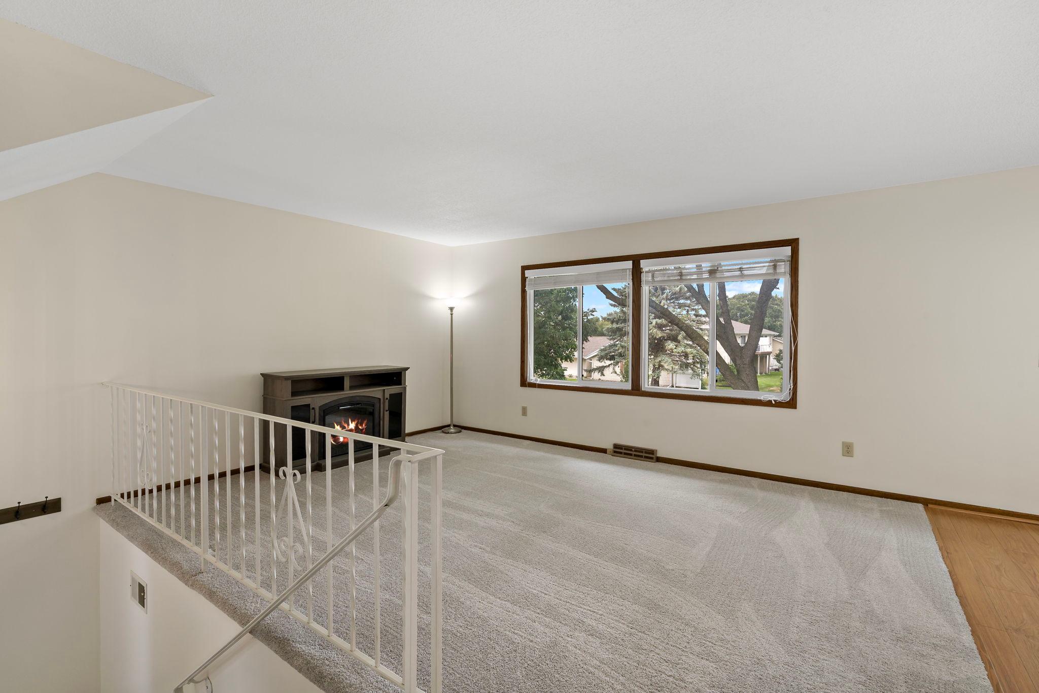 View of Residential at 582 Clover Leaf Parkway, Blaine MN 55434, Blaine (20 of 30) - Mike Wilen | Minnesota Team Real Estate
