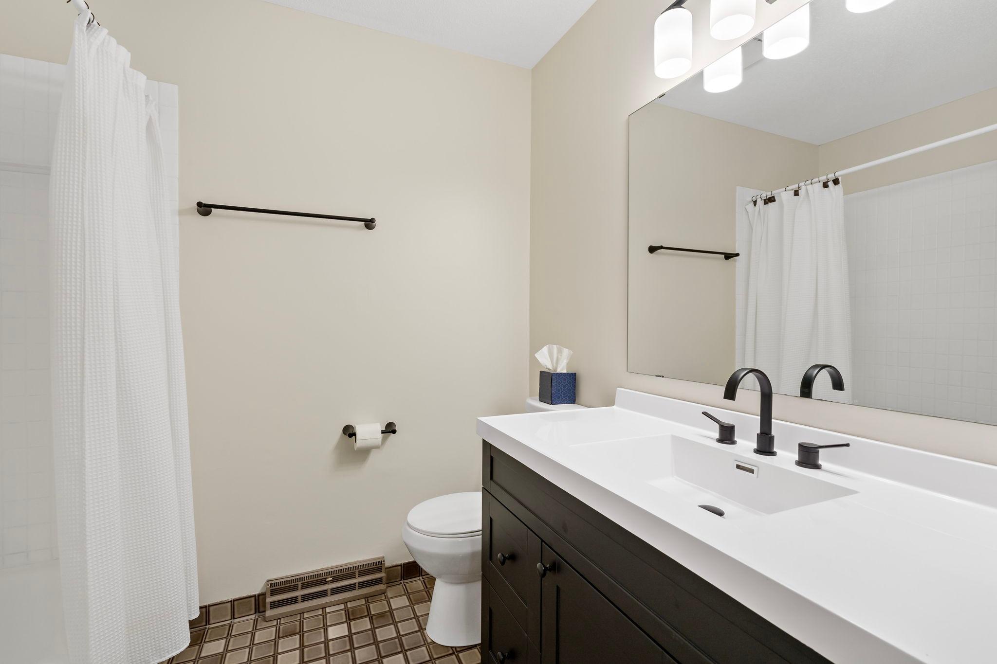View of Residential at 582 Clover Leaf Parkway, Blaine MN 55434, Blaine (14 of 30) - Mike Wilen | Minnesota Team Real Estate