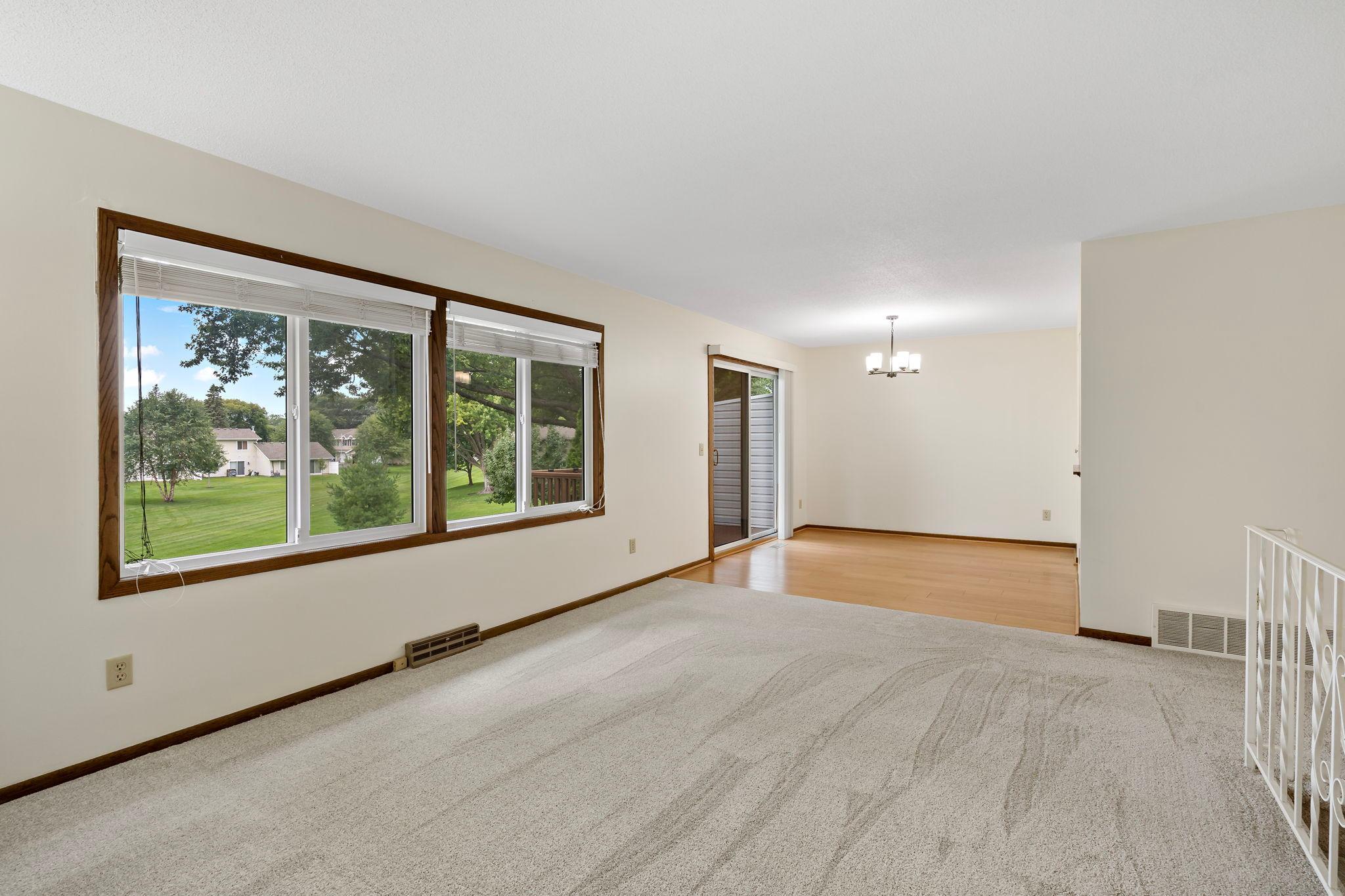 View of Residential at 582 Clover Leaf Parkway, Blaine MN 55434, Blaine (6 of 30) - Mike Wilen | Minnesota Team Real Estate