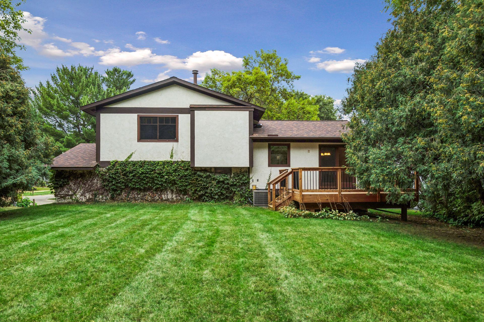 View of Residential at 1013 Robinhood Place, Shoreview MN 55126, Shoreview (33 of 47) - Mike Wilen | Minnesota Team Real Estate
