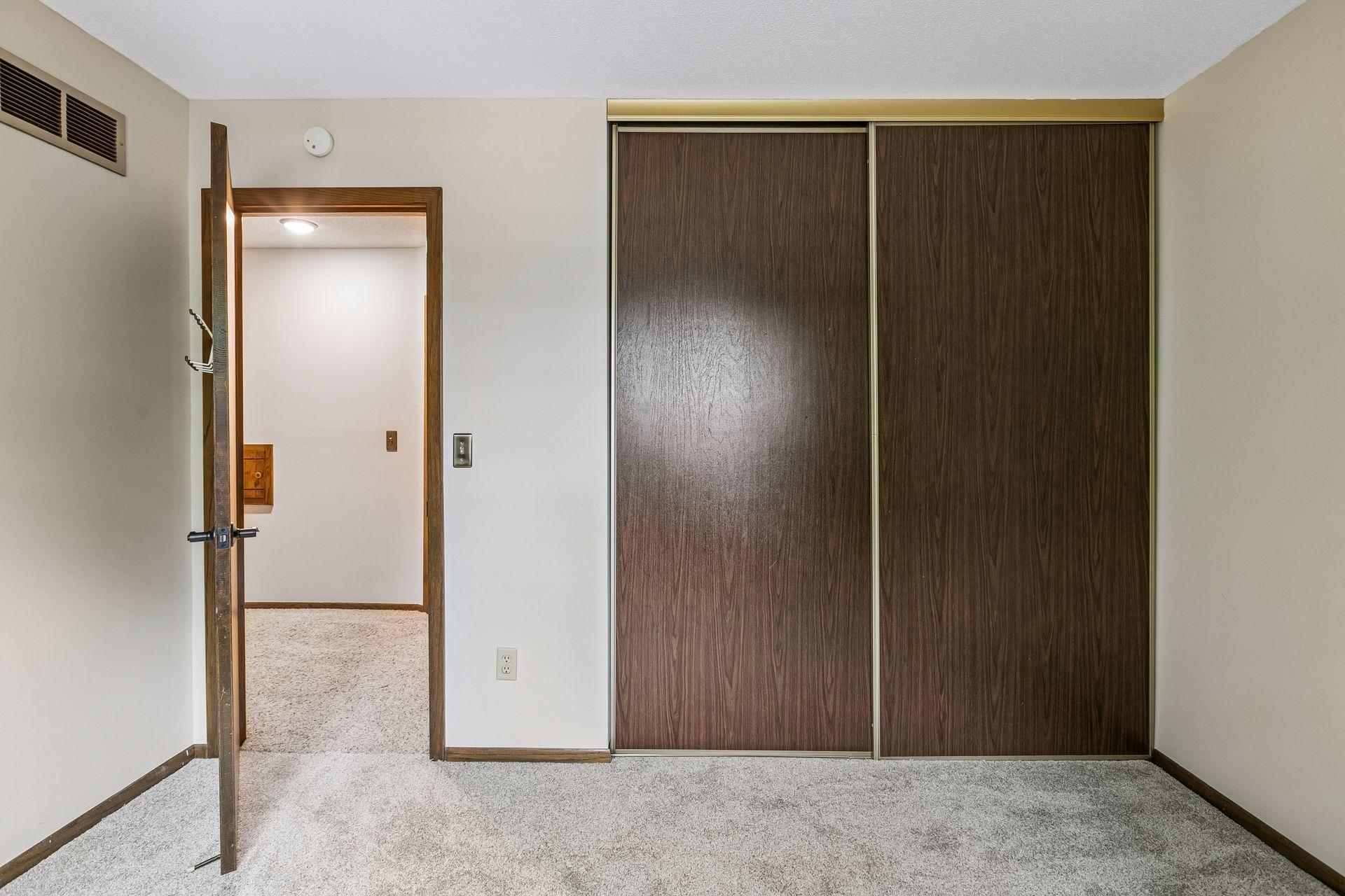 View of Residential at 1013 Robinhood Place, Shoreview MN 55126, Shoreview (26 of 47) - Mike Wilen | Minnesota Team Real Estate