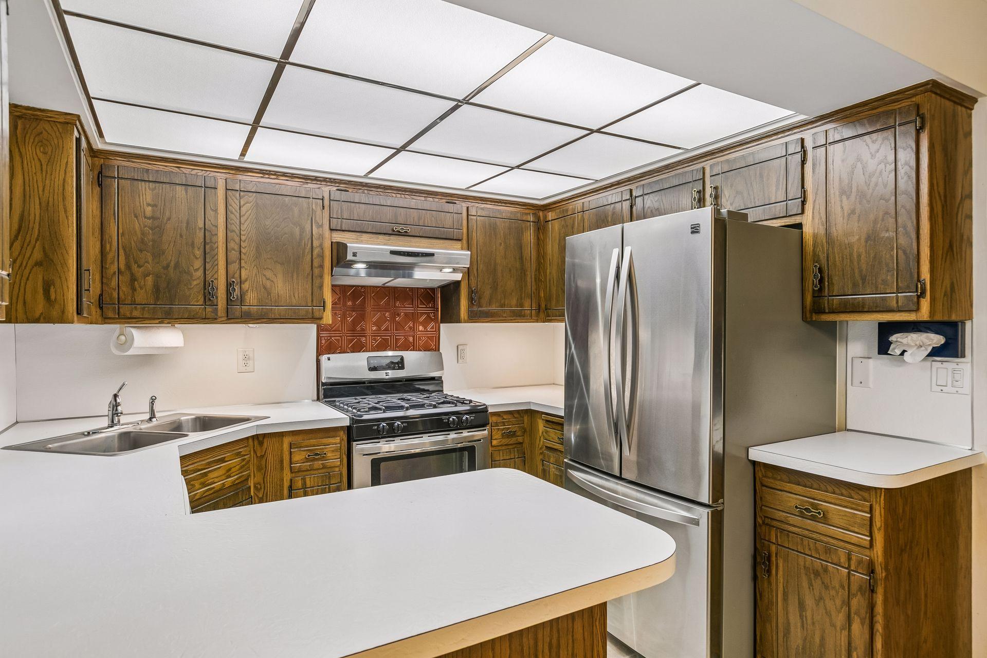 View of Residential at 1013 Robinhood Place, Shoreview MN 55126, Shoreview (17 of 47) - Mike Wilen | Minnesota Team Real Estate