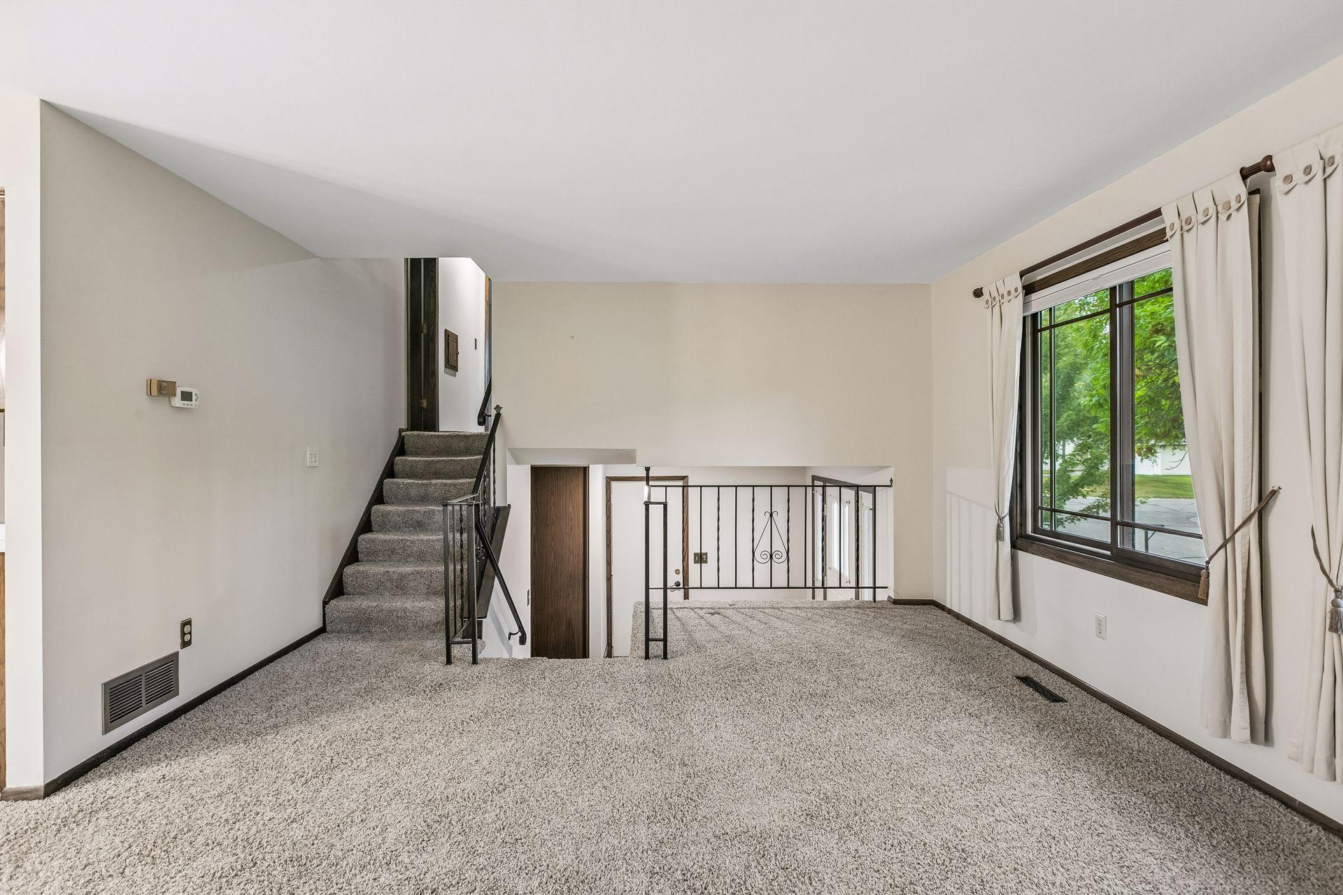 View of Residential at 1013 Robinhood Place, Shoreview MN 55126, Shoreview (9 of 47) - Mike Wilen | Minnesota Team Real Estate