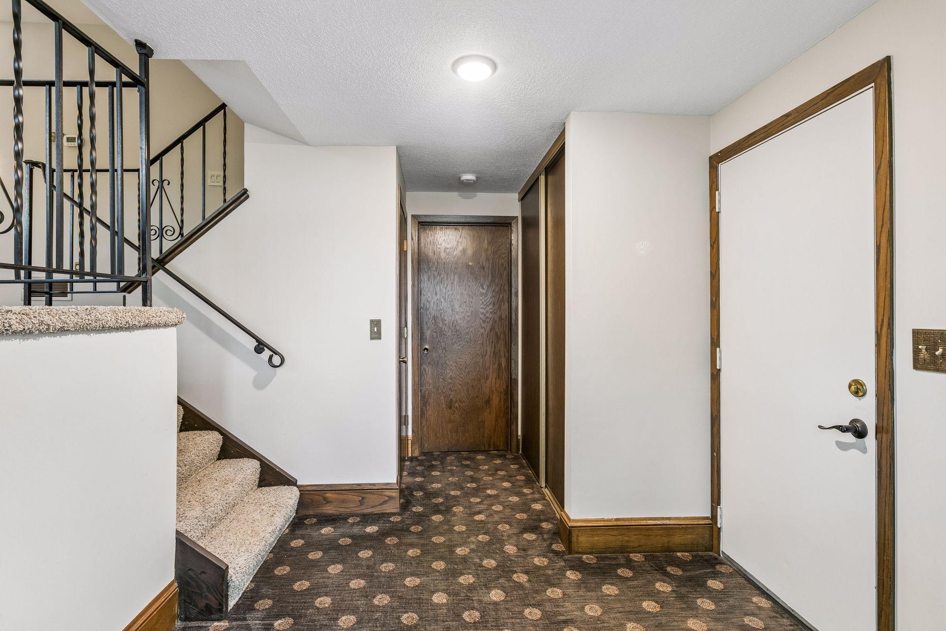 View of Residential at 1013 Robinhood Place, Shoreview MN 55126, Shoreview (5 of 47) - Mike Wilen | Minnesota Team Real Estate