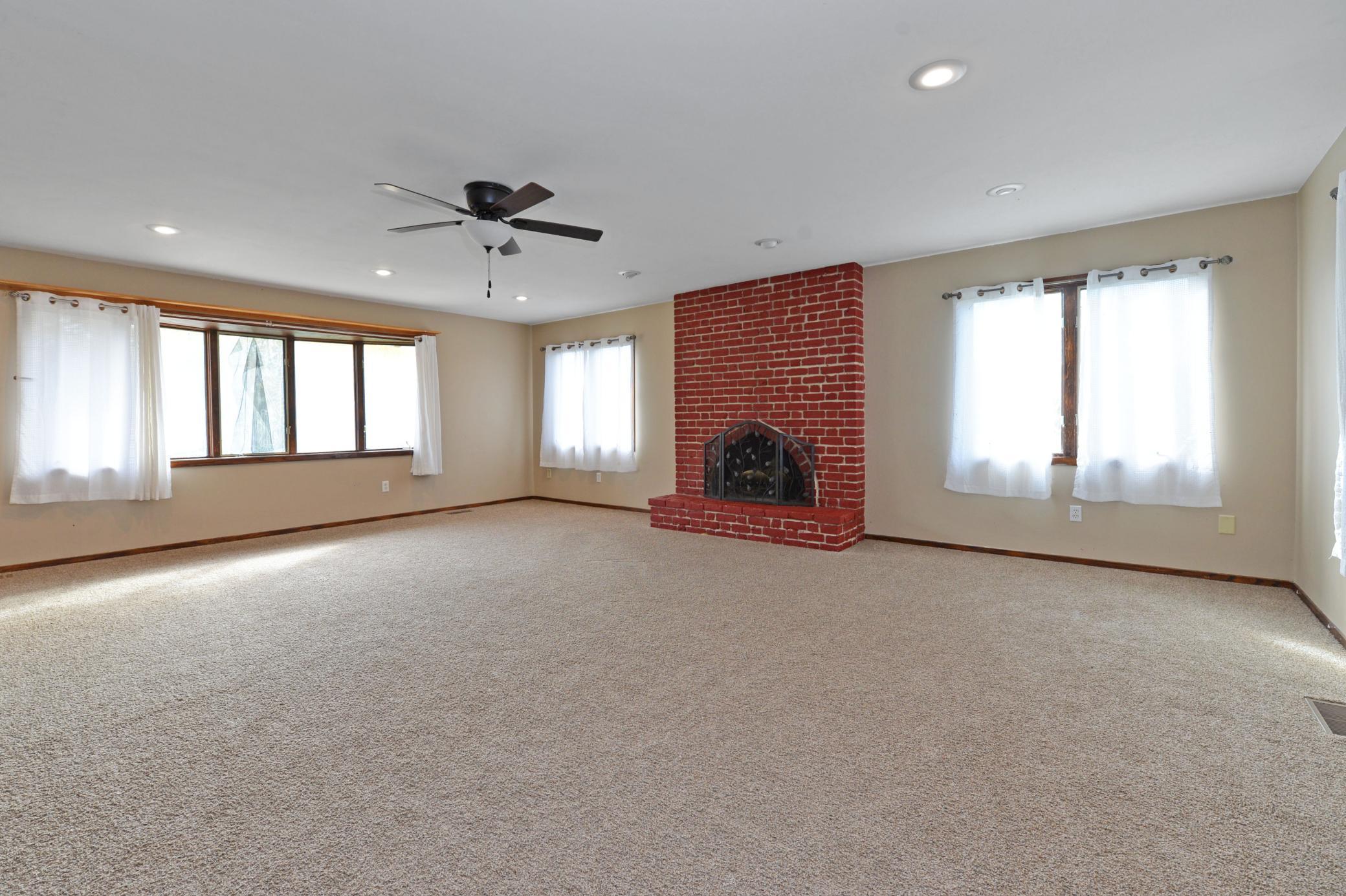 View of Residential at 7119 Dallas Road, Brooklyn Center MN 55430, Brooklyn Center (16 of 46) - Mike Wilen | Minnesota Team Real Estate