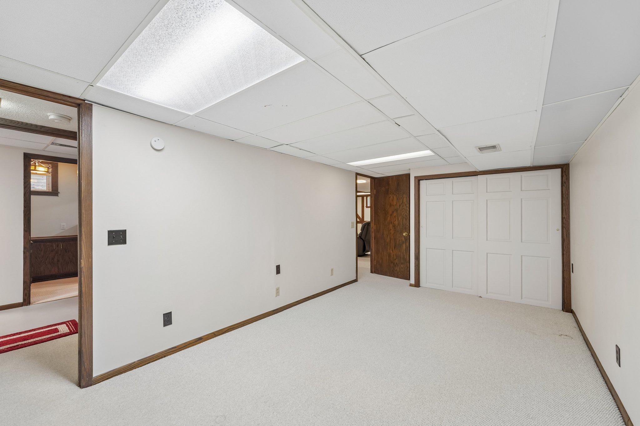 View of Residential at 9632 Oxborough Road, Bloomington MN 55437, Bloomington (37 of 48) - Mike Wilen | Minnesota Team Real Estate