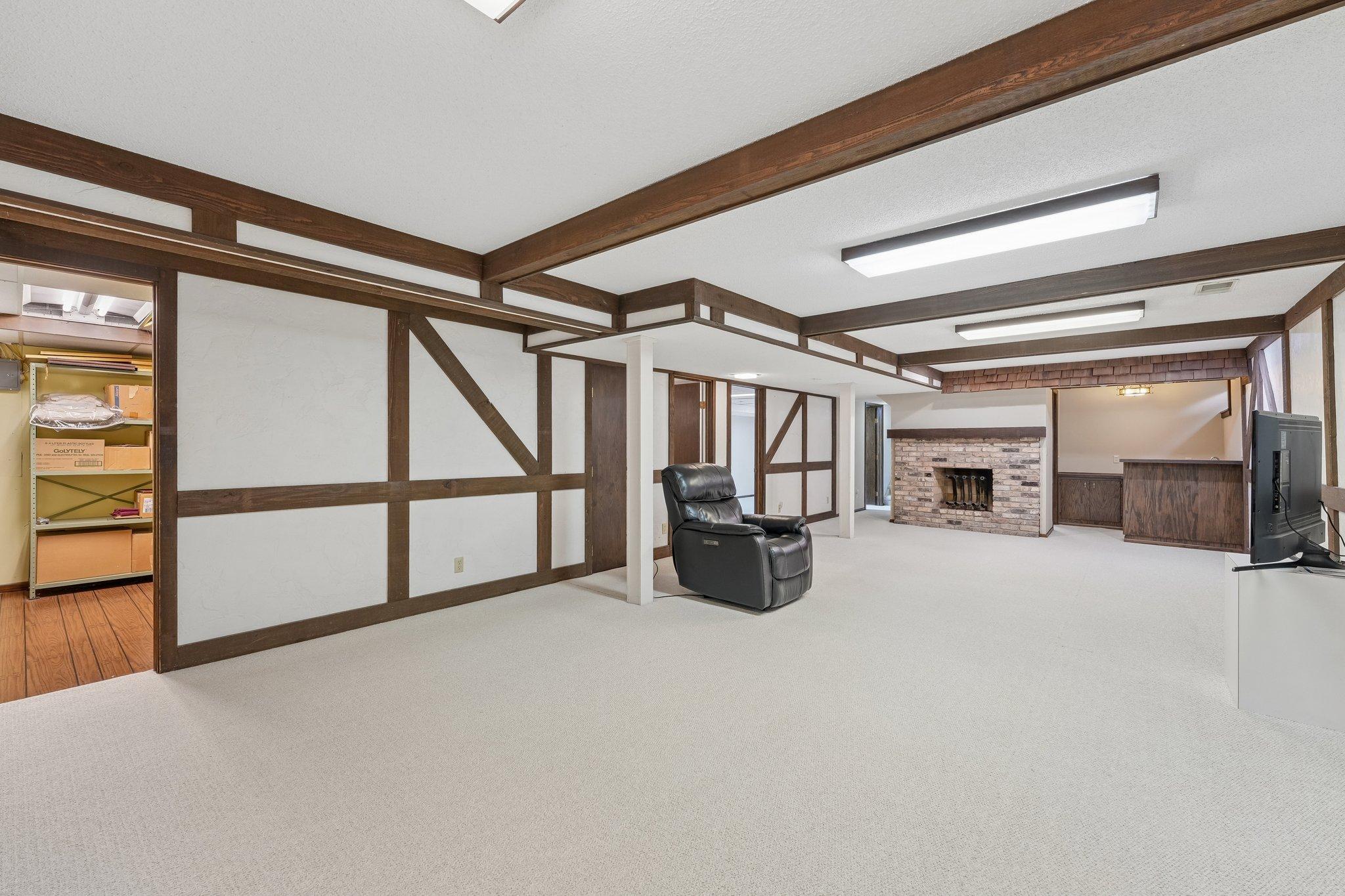 View of Residential at 9632 Oxborough Road, Bloomington MN 55437, Bloomington (33 of 48) - Mike Wilen | Minnesota Team Real Estate