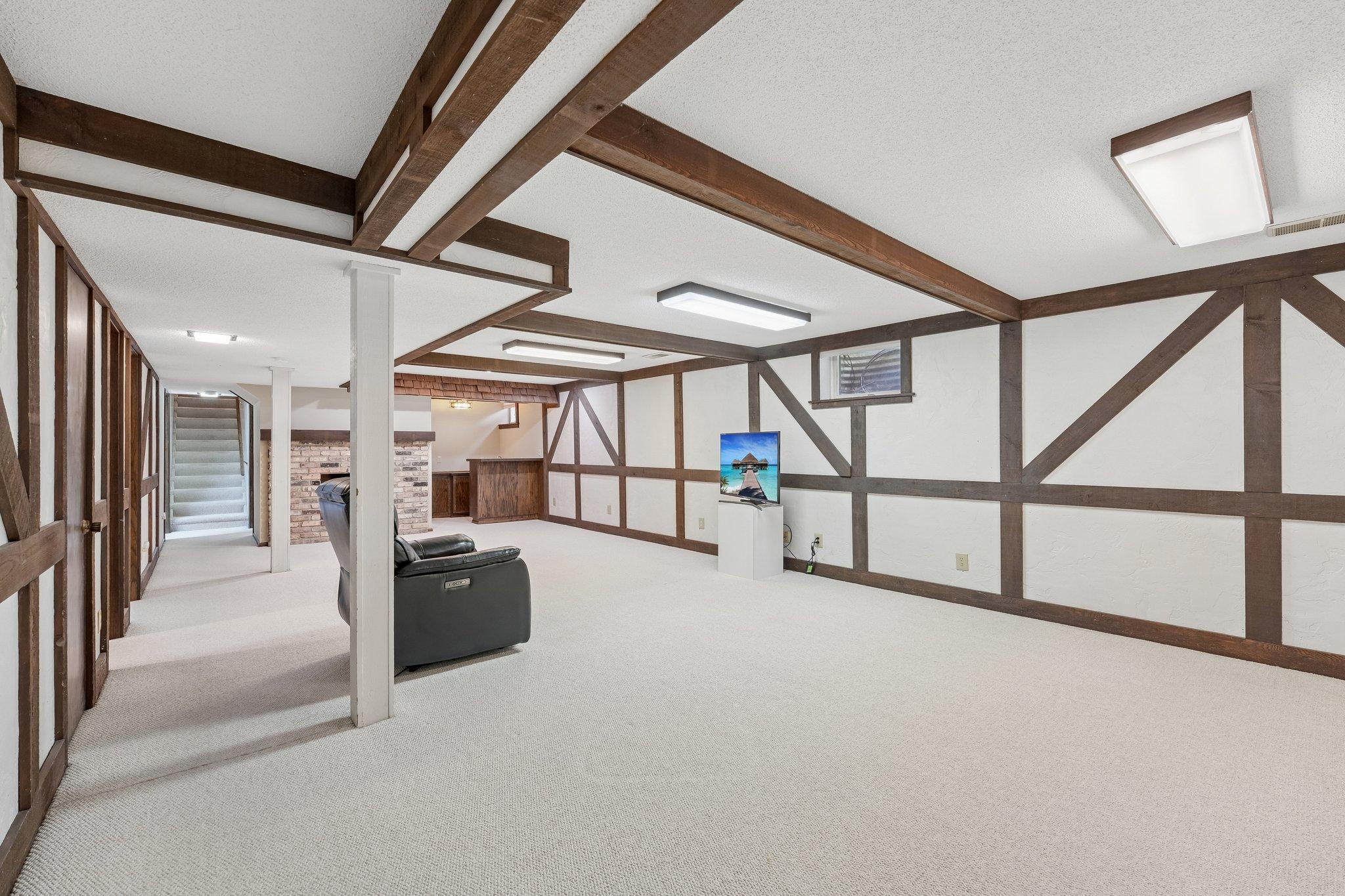 View of Residential at 9632 Oxborough Road, Bloomington MN 55437, Bloomington (32 of 48) - Mike Wilen | Minnesota Team Real Estate