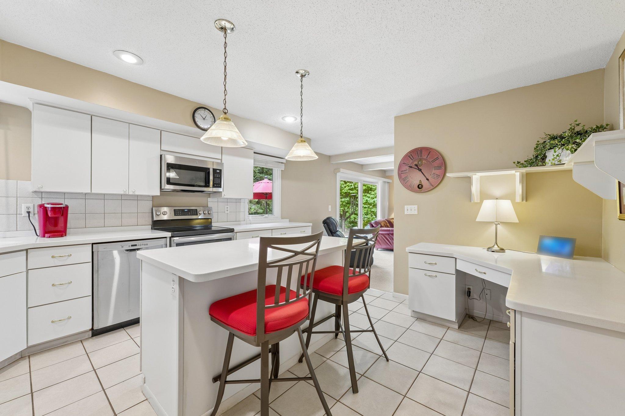 View of Residential at 9632 Oxborough Road, Bloomington MN 55437, Bloomington (21 of 48) - Mike Wilen | Minnesota Team Real Estate