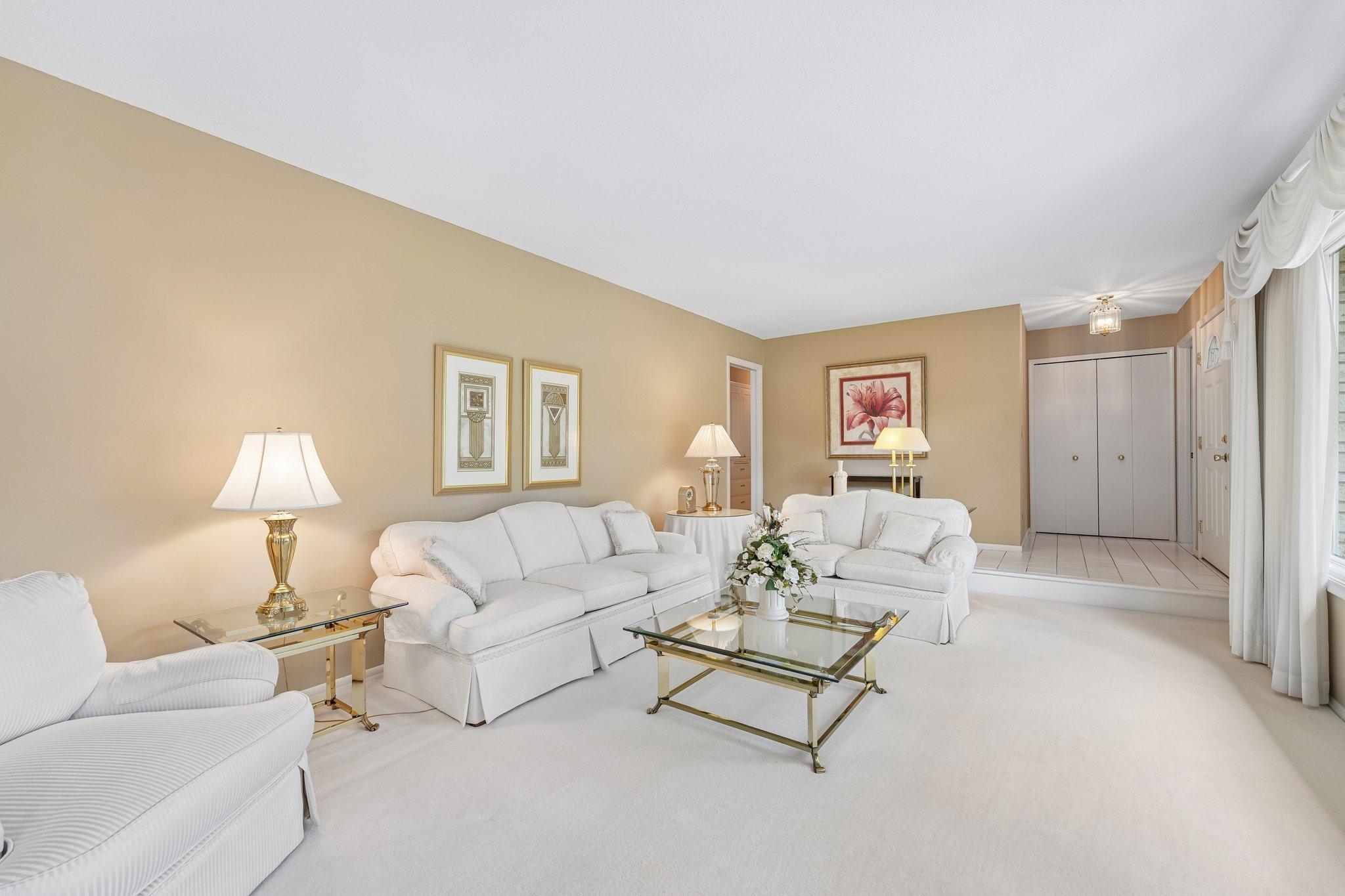 View of Residential at 9632 Oxborough Road, Bloomington MN 55437, Bloomington (11 of 48) - Mike Wilen | Minnesota Team Real Estate