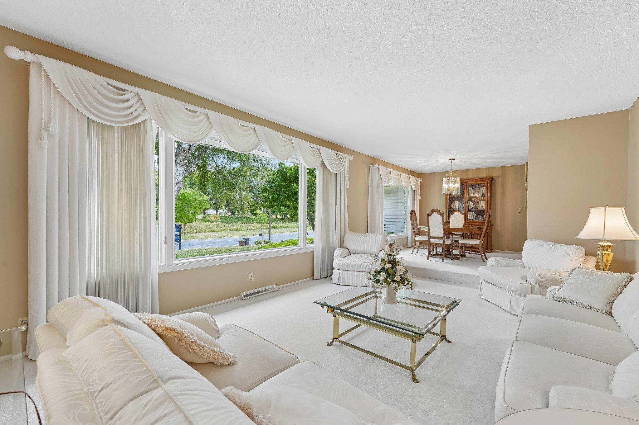 View of Residential at 9632 Oxborough Road, Bloomington MN 55437, Bloomington (10 of 48) - Mike Wilen | Minnesota Team Real Estate