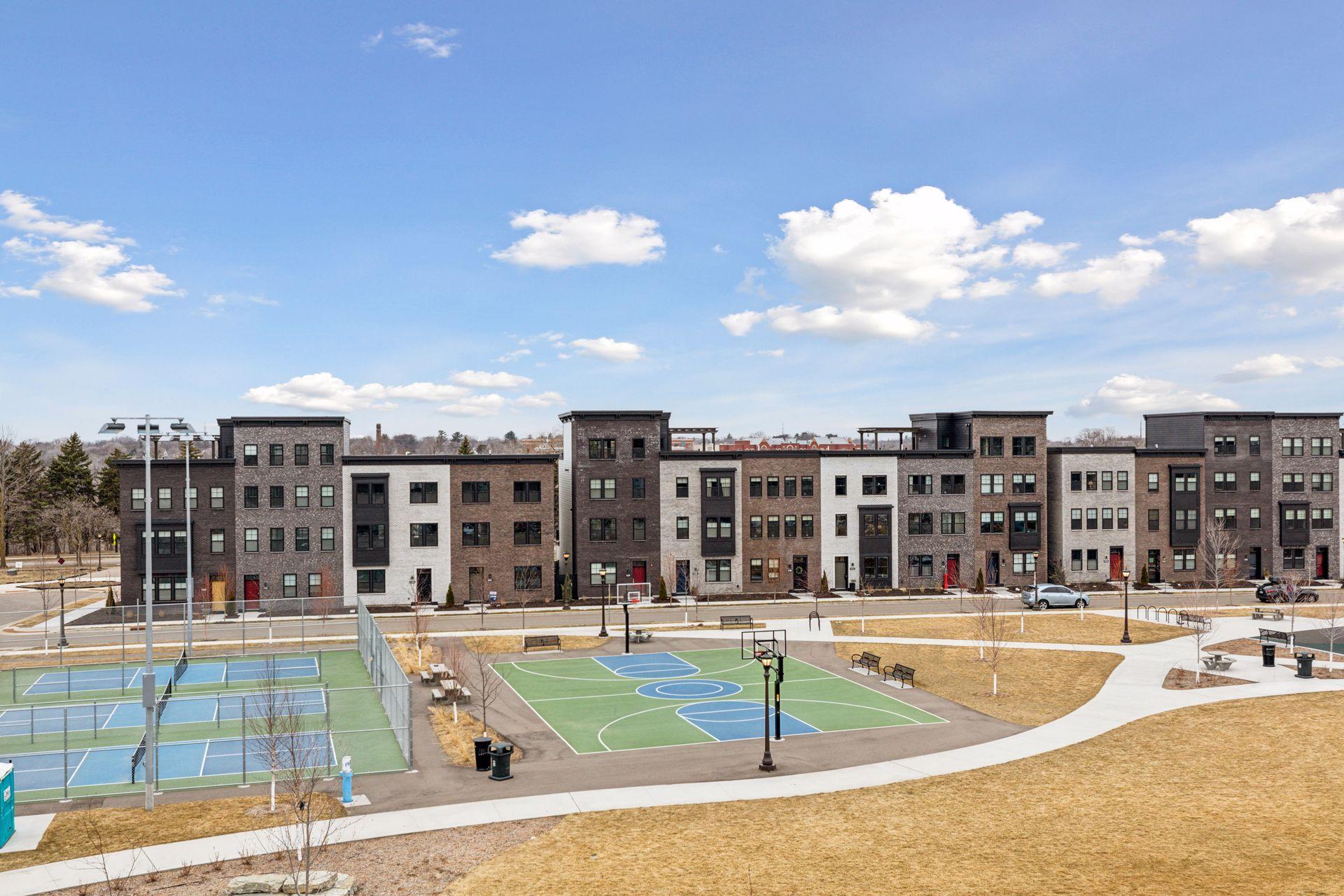 View of Residential at 909 Mount Curve Boulevard #A, Saint Paul MN 55116, Saint Paul (37 of 39) - Mike Wilen | Minnesota Team Real Estate