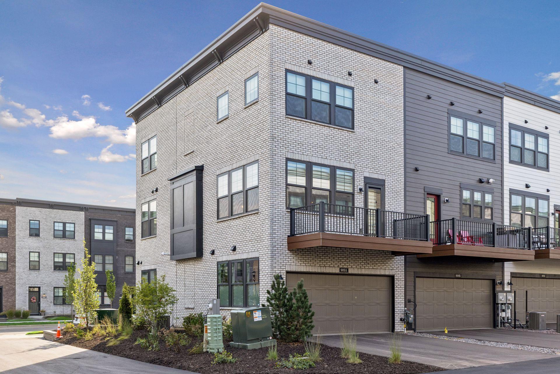View of Residential at 909 Mount Curve Boulevard #A, Saint Paul MN 55116, Saint Paul (34 of 39) - Mike Wilen | Minnesota Team Real Estate